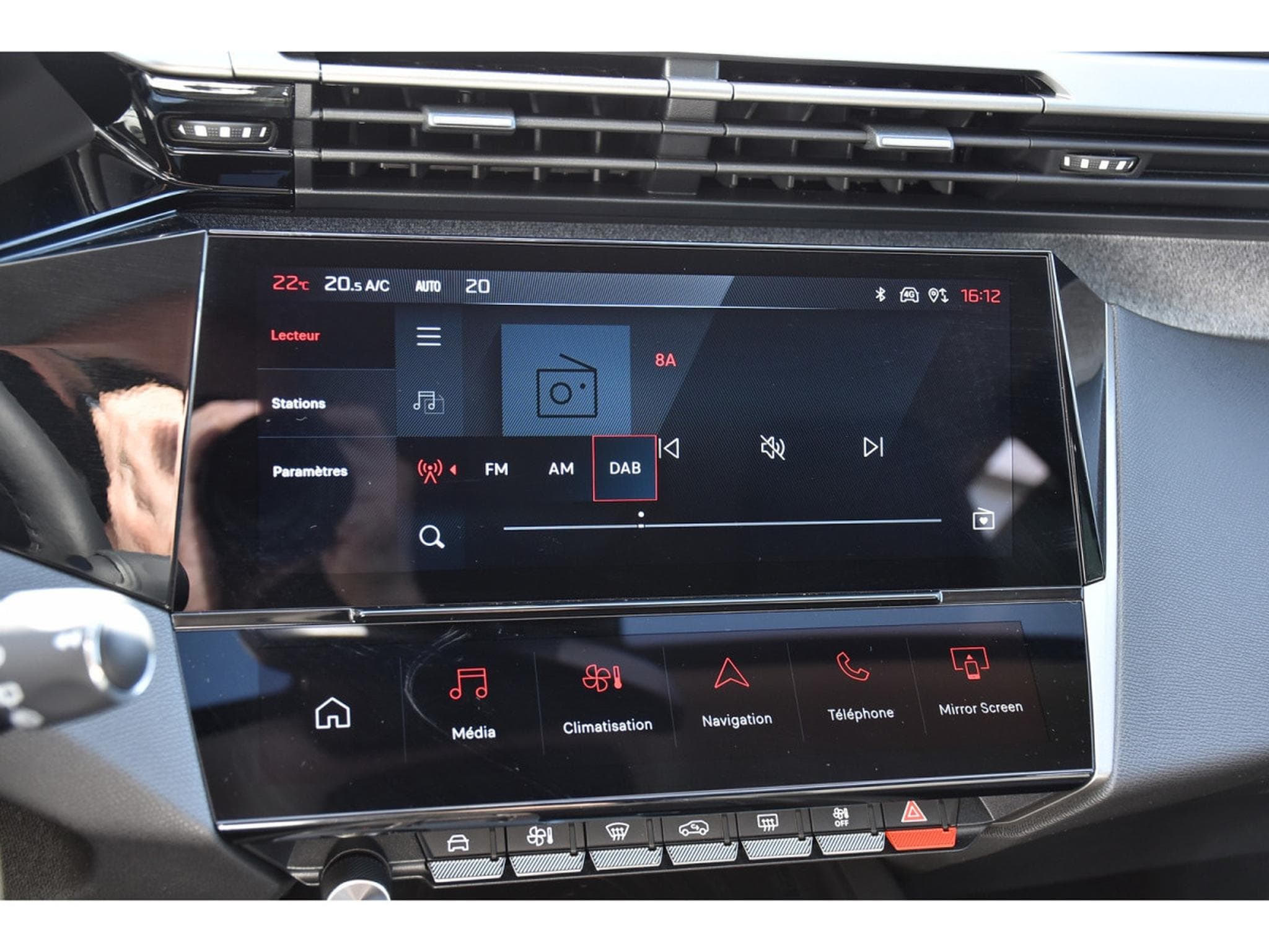 Peugeot 308 1.2 Hybrid 145 e-DCS6 Allure ACC LANE GPS CAM360 1° MAIN (2025) - Photo 11
