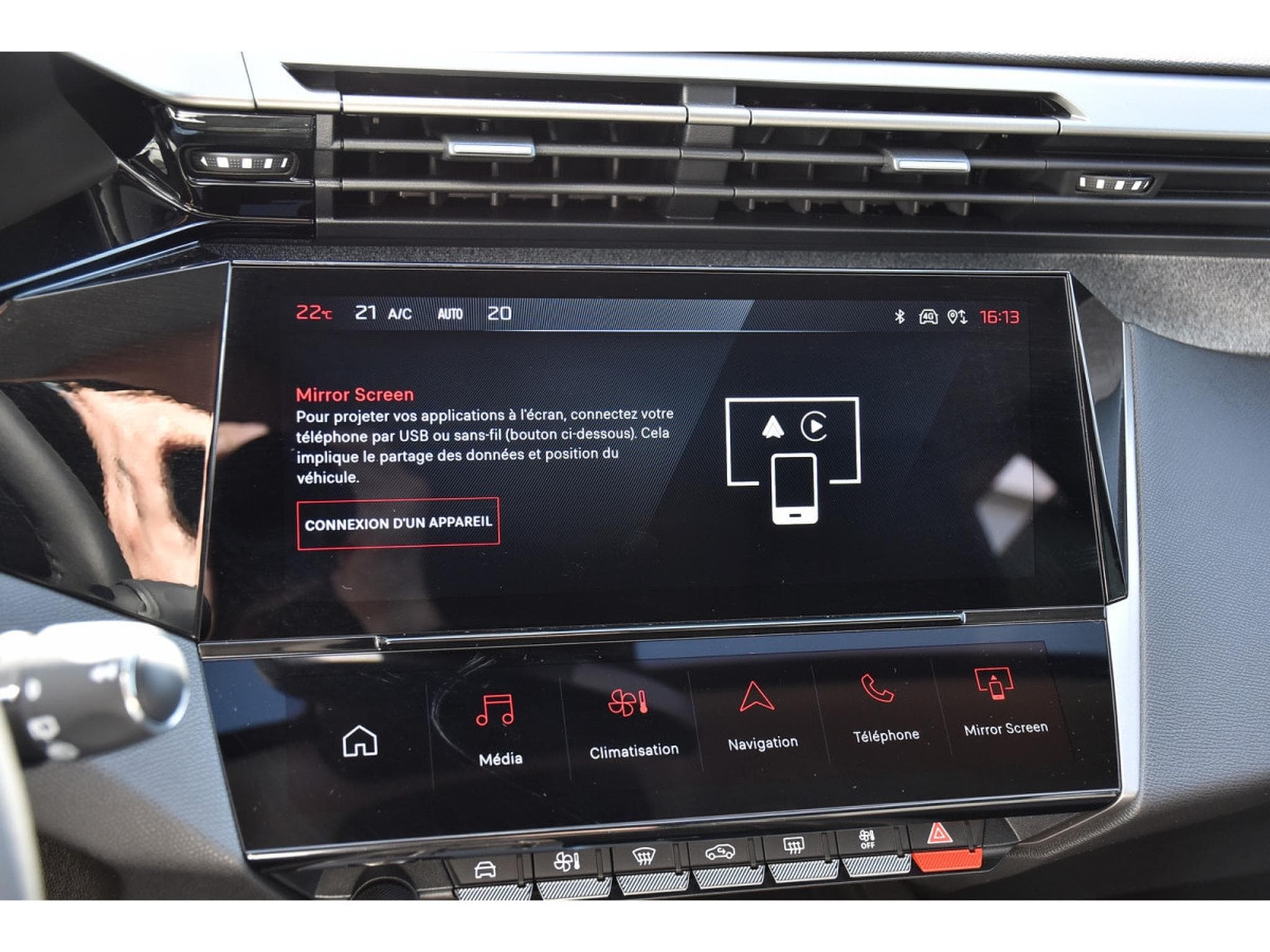 Peugeot 308 1.2 Hybrid 145 e-DCS6 Allure ACC LANE GPS CAM360 1° MAIN (2025) - Photo 12