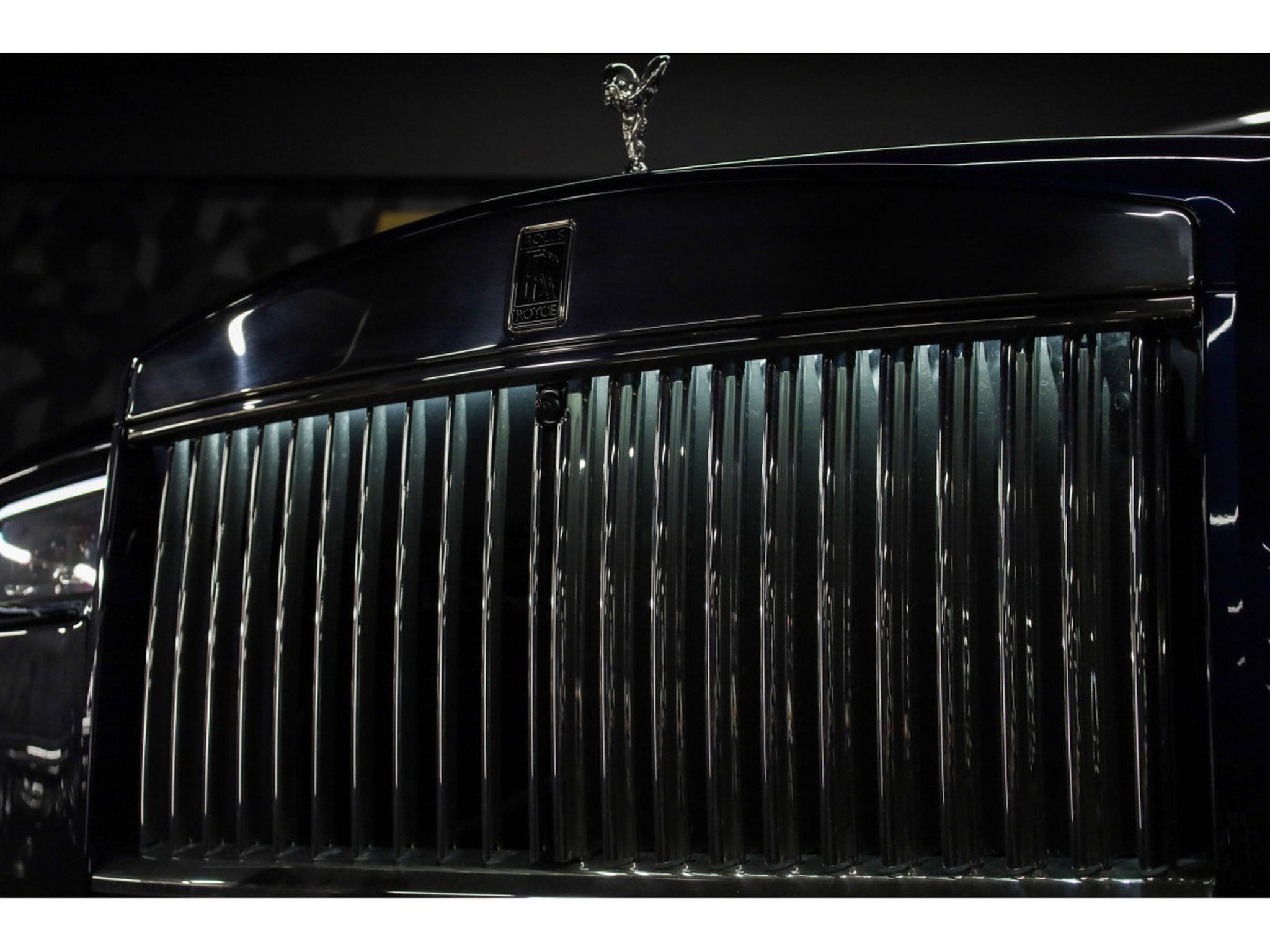 Rolls-Royce Cullinan 6.75 V12 - Midnight Sapphire (2026) - Photo 13