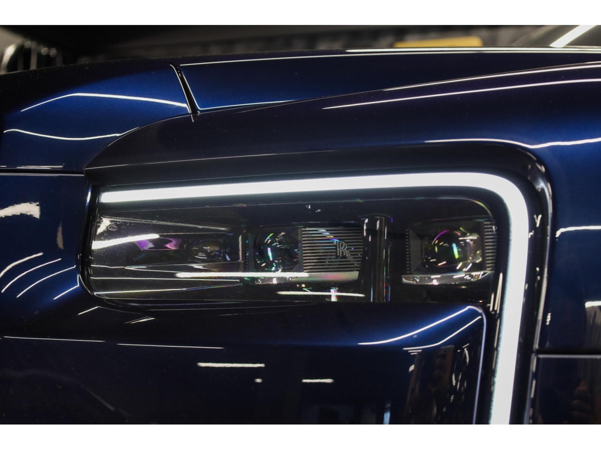 Rolls-Royce Cullinan 6.75 V12 - Midnight Sapphire (2026) - Photo 26