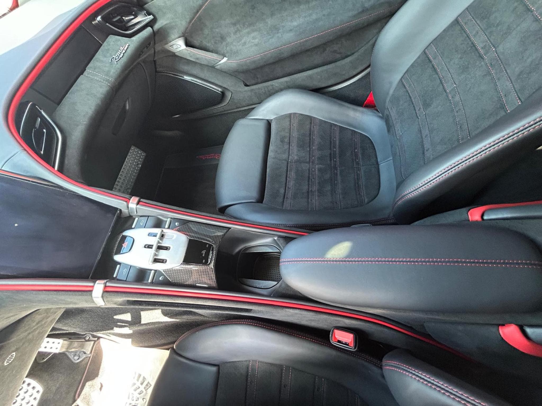 Ferrari Roma Ferrari Roma Spider (2025) - Photo 17