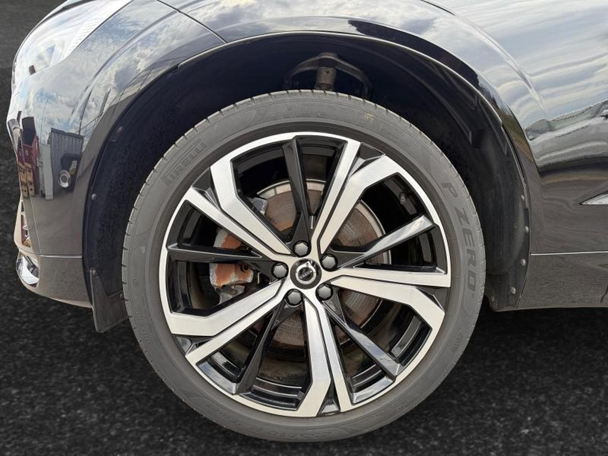 Volvo XC60 B4 Plus Dark / Essence (2024) - Photo 14