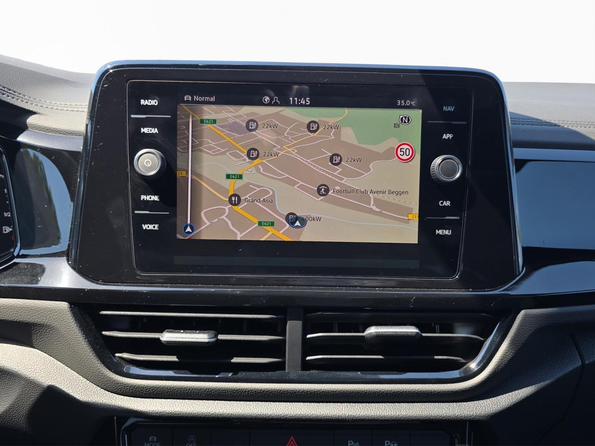 VW T-Roc R-Line (2026) - Photo 13