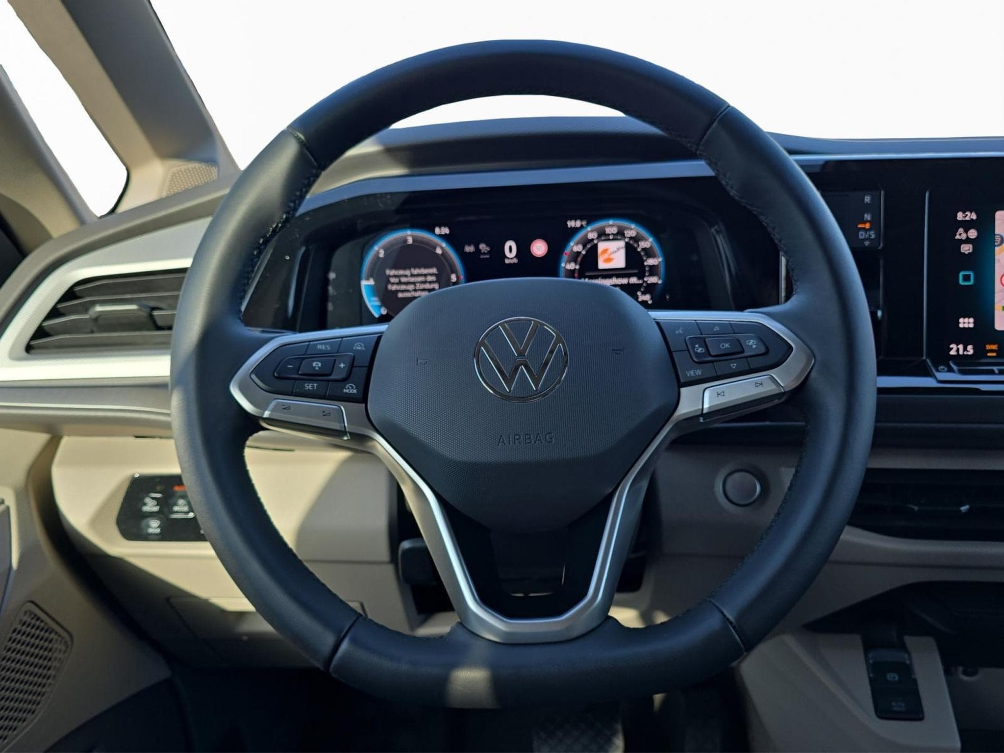 VW California Coast (2026) - Photo 10