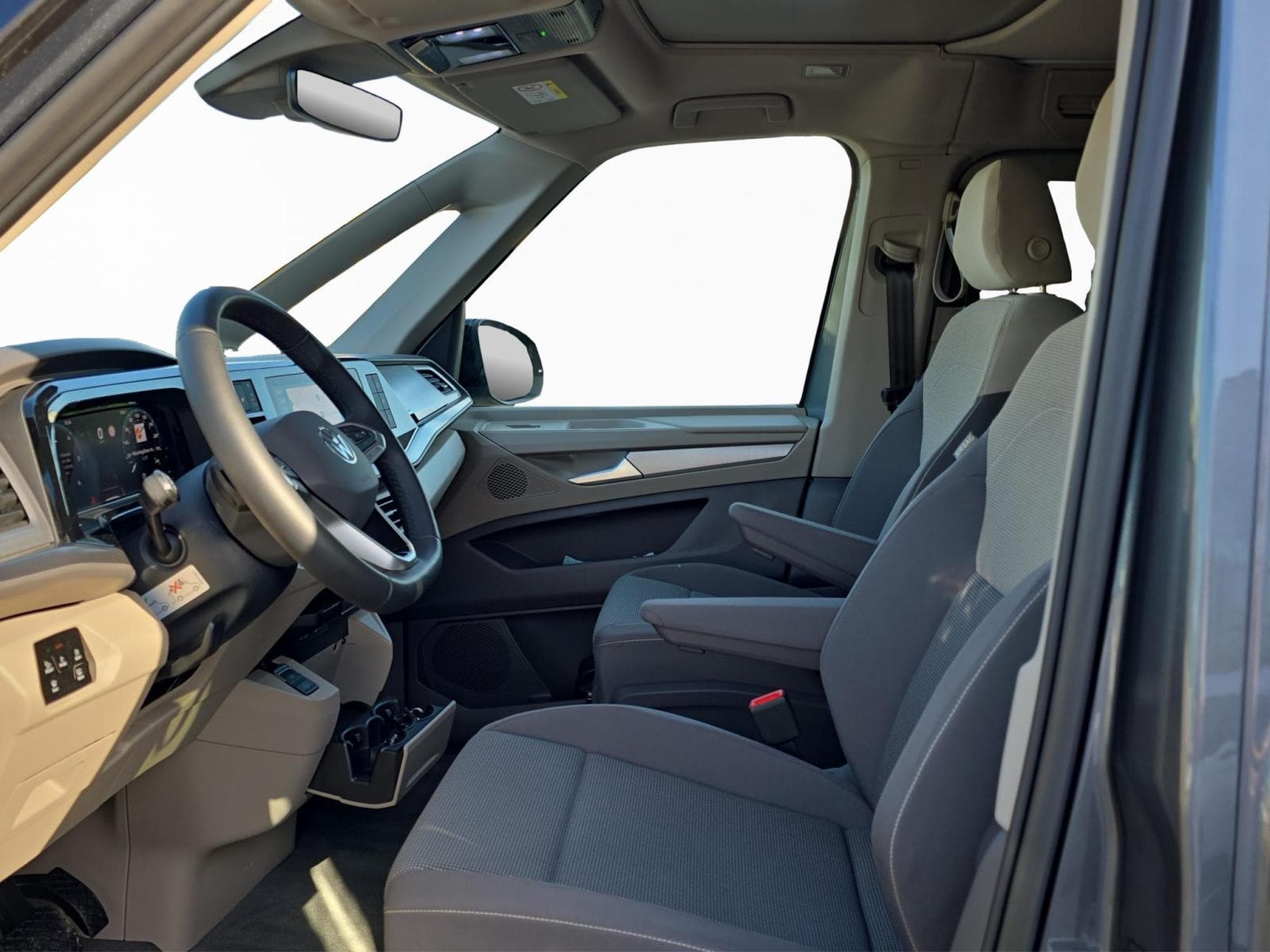 VW California Coast (2026) - Photo 9