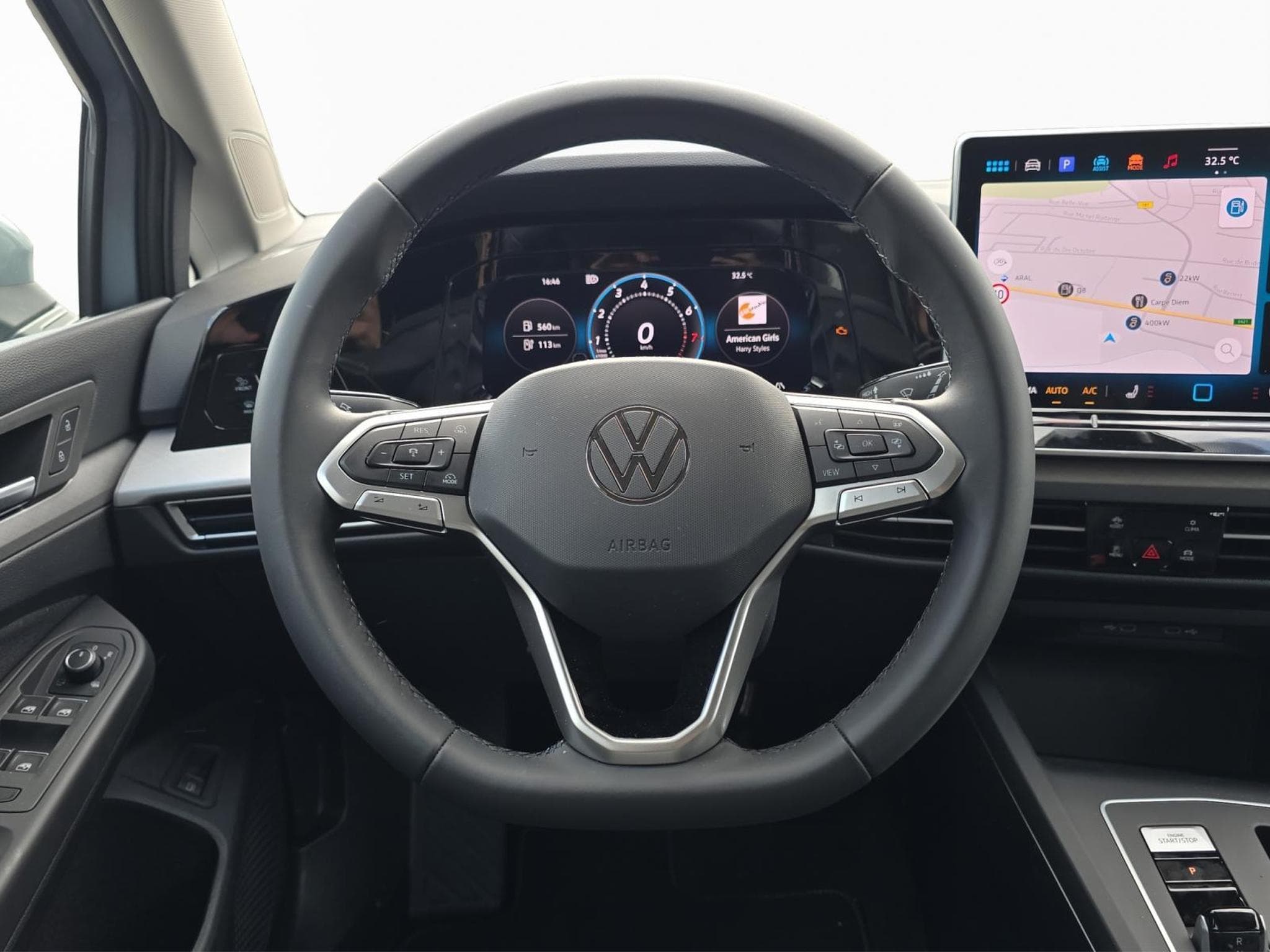 VW Golf Life (2026) - Photo 10