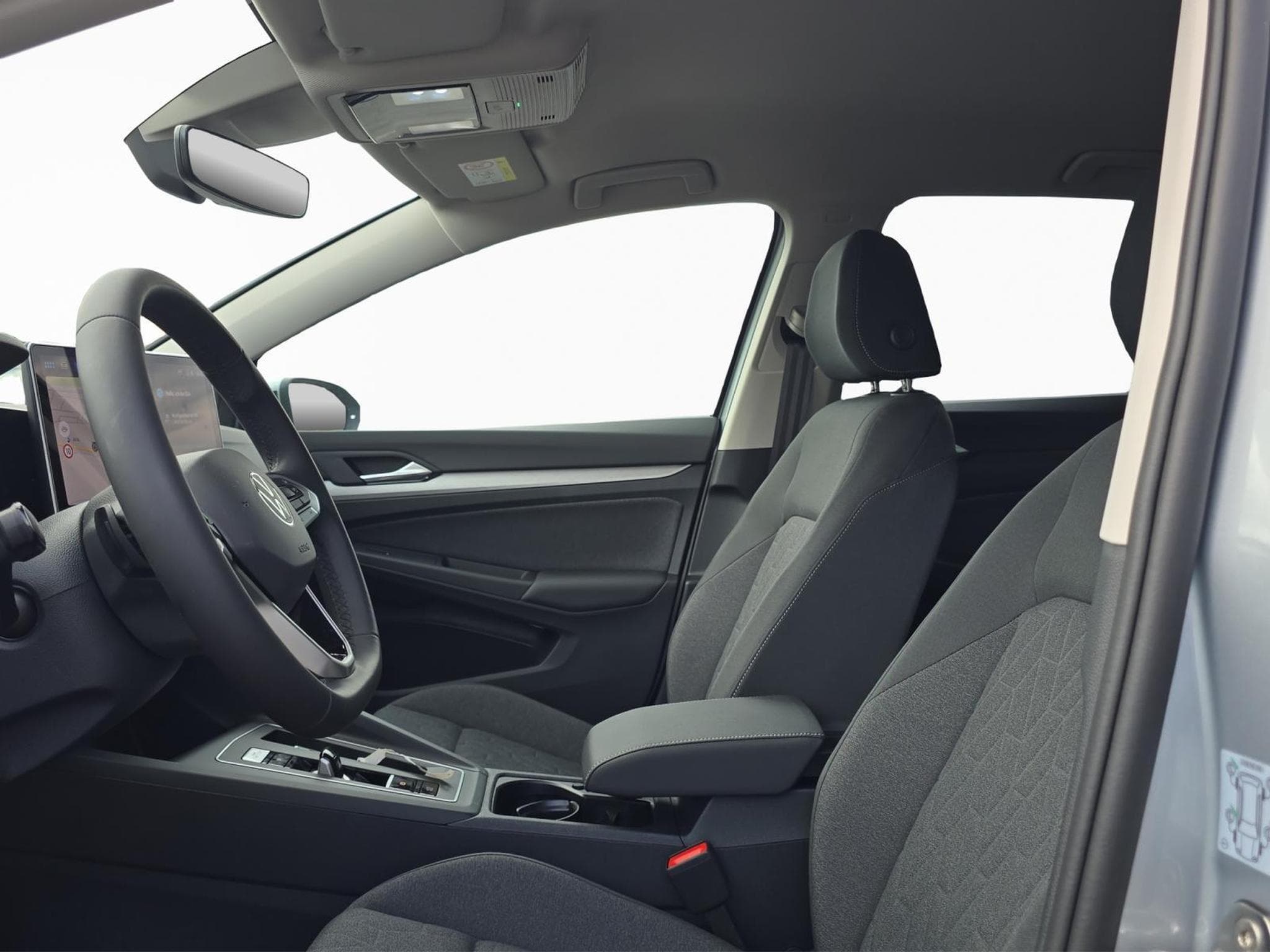 VW Golf Life (2026) - Photo 9