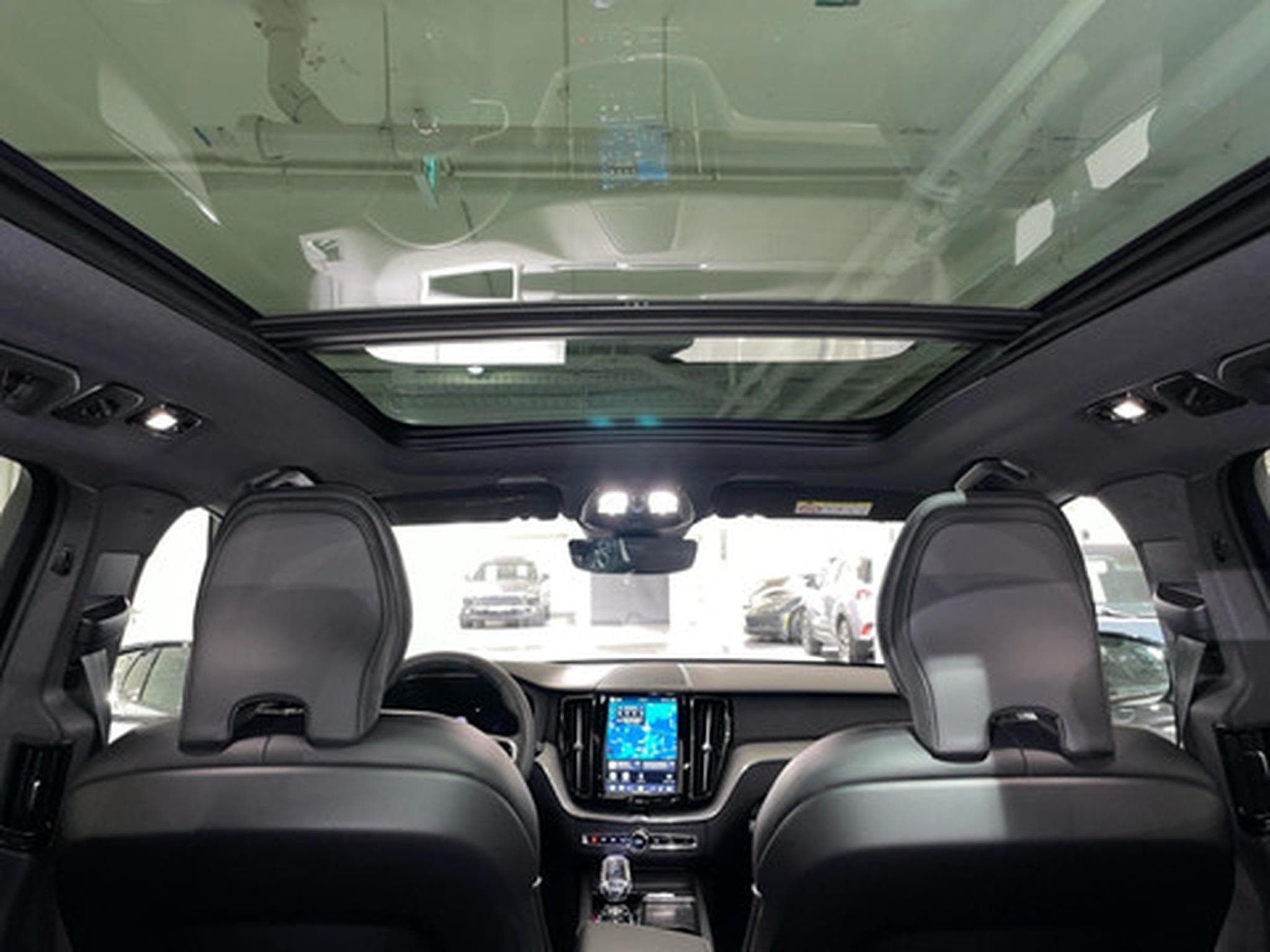 Volvo XC60 2.0 B4 D 4x4 Ultimate Dark Aut. (2023) - Photo 14