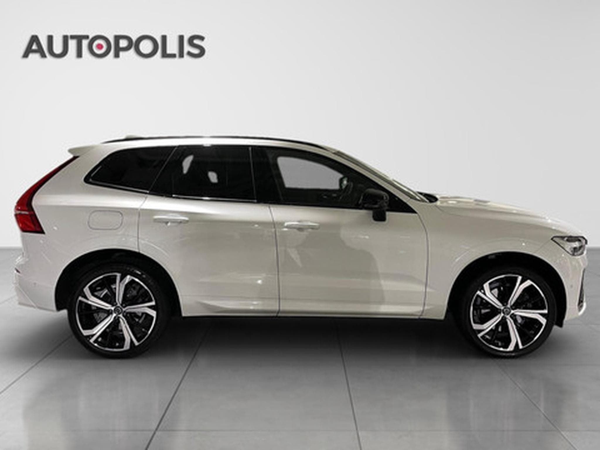 Volvo XC60 2.0 B4 D 4x4 Ultimate Dark Aut. (2023) - Photo 18