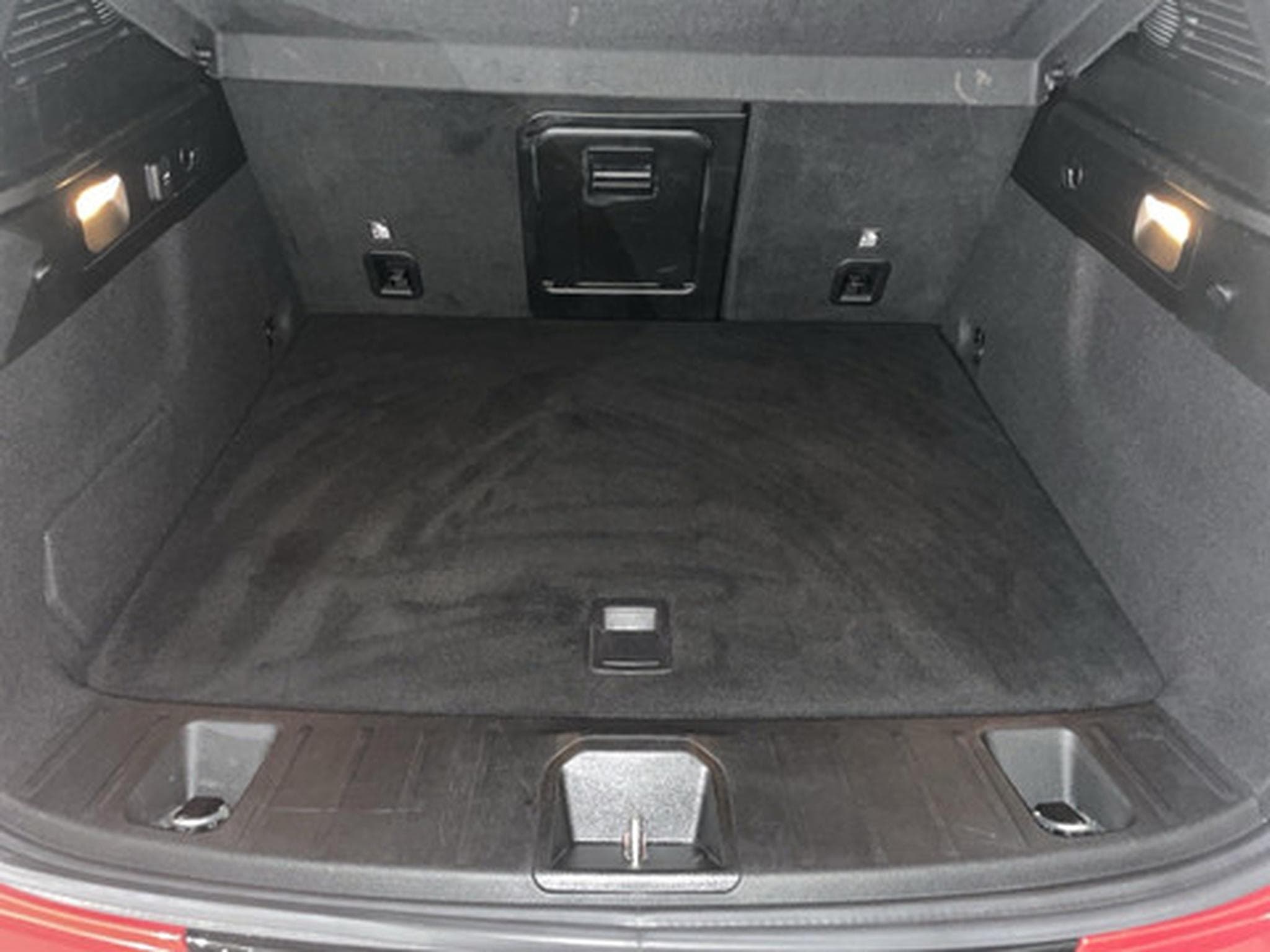 Alfa-Romeo Tonale 1.3T PHEV (2023) - Photo 12