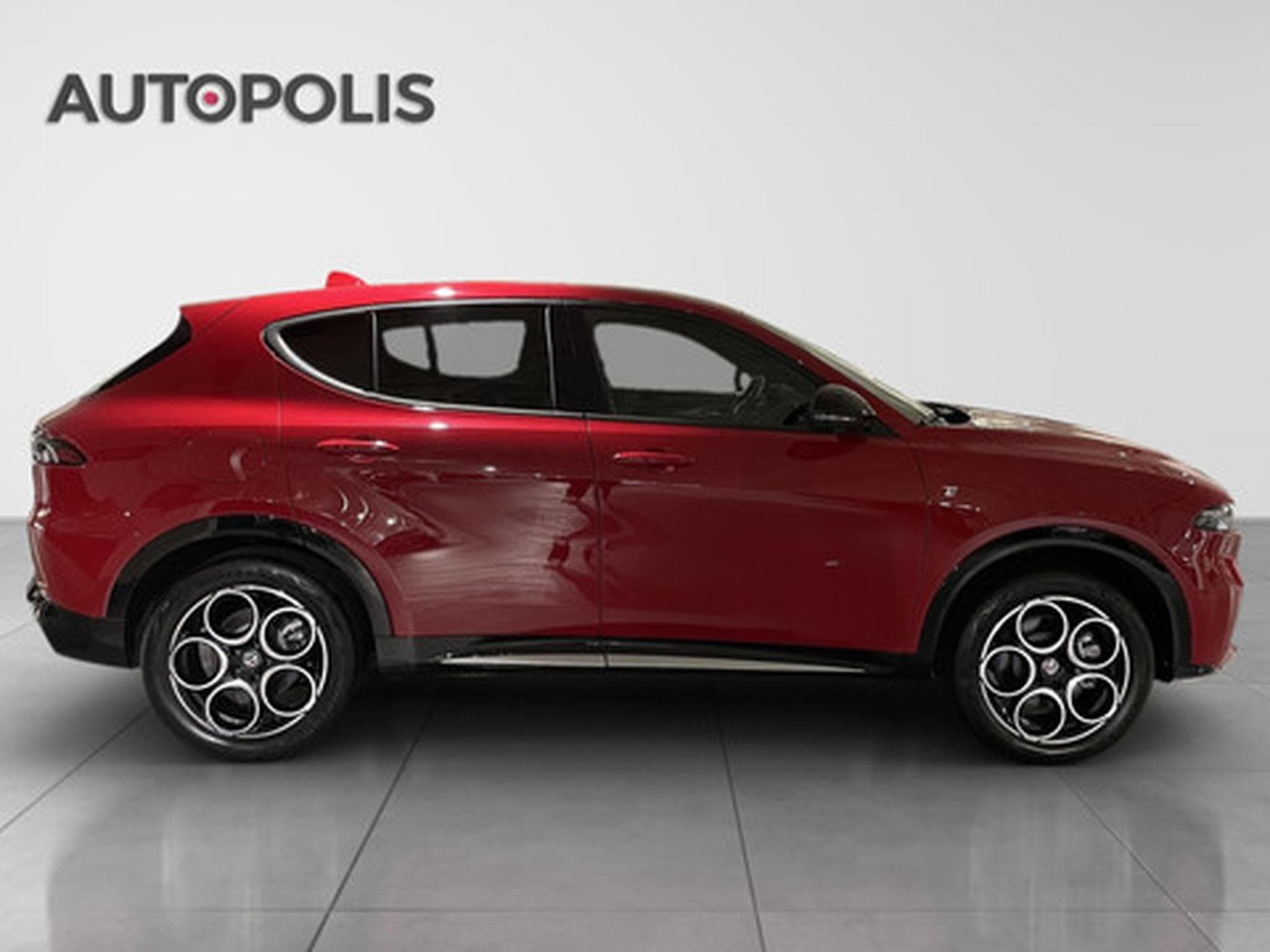 Alfa-Romeo Tonale 1.3T PHEV (2023) - Photo 16