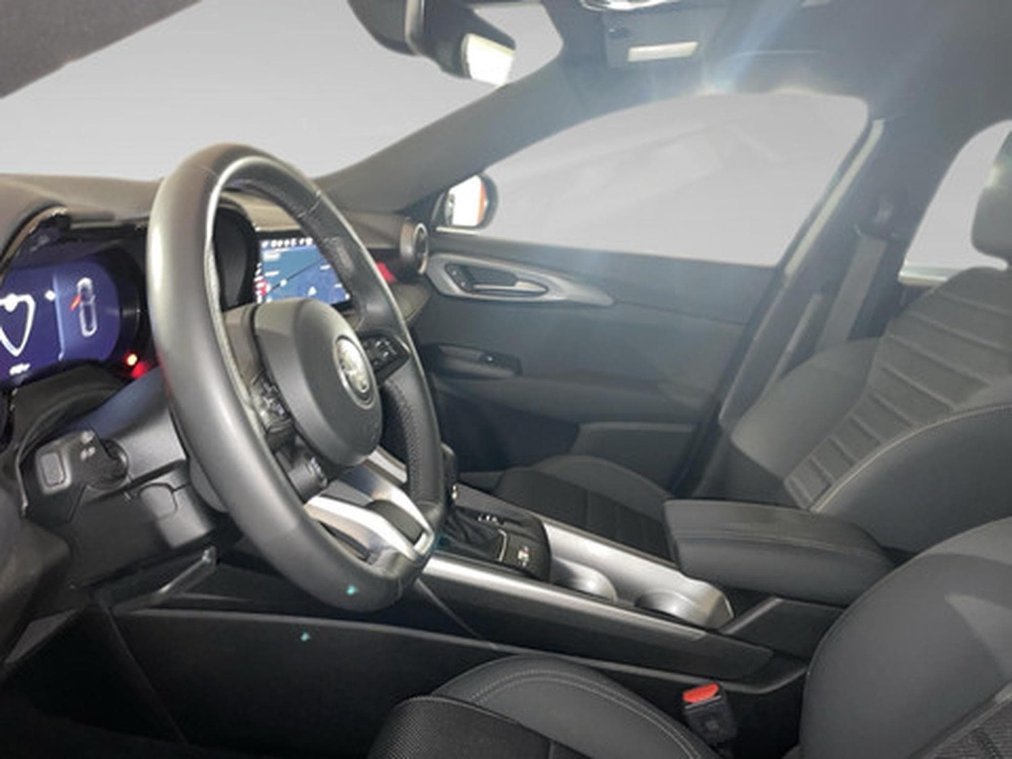 Alfa-Romeo Tonale 1.3T PHEV (2023) - Photo 4