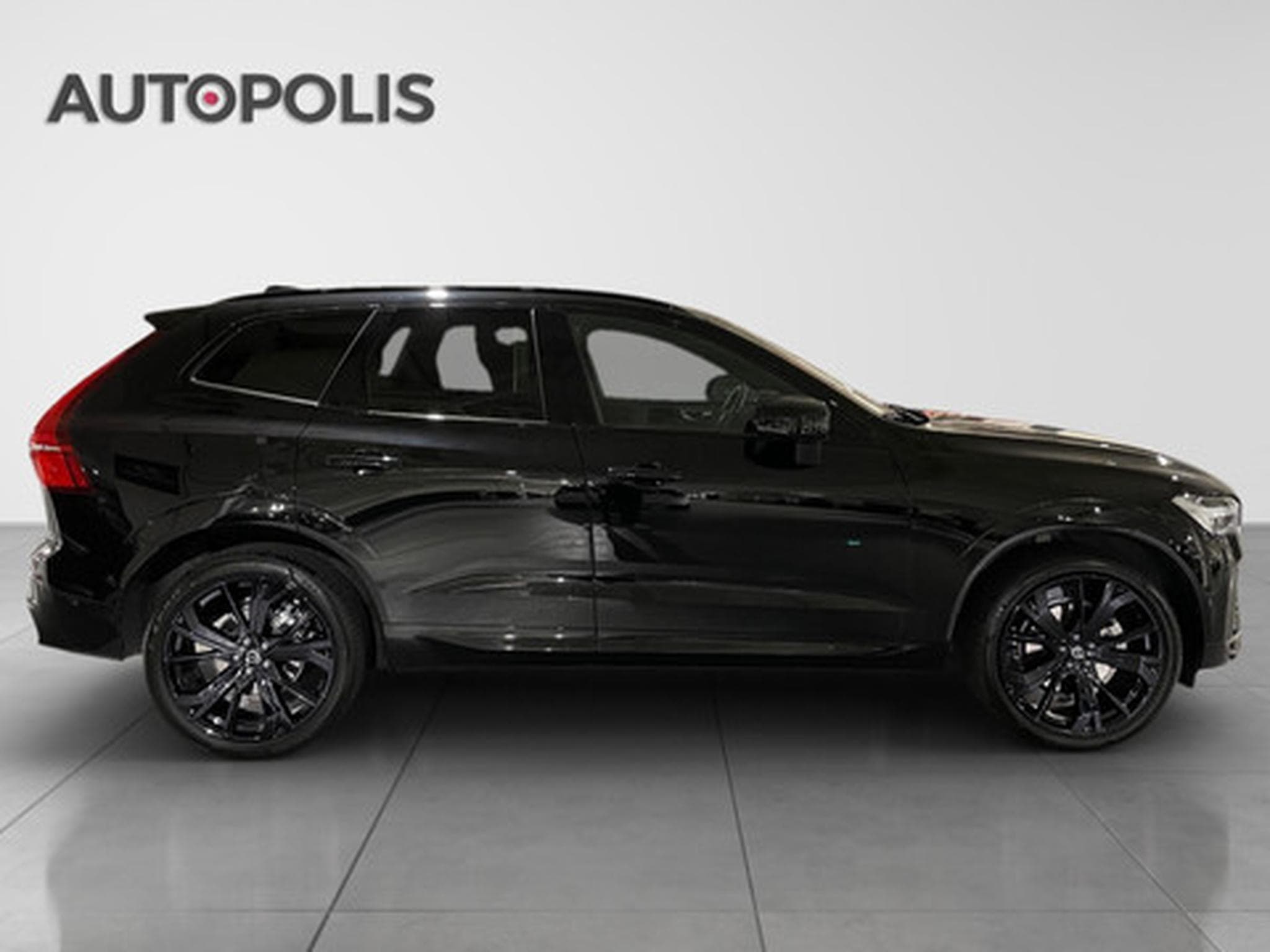 Volvo XC60 B5 4x4 Core Aut. (2025) - Photo 18