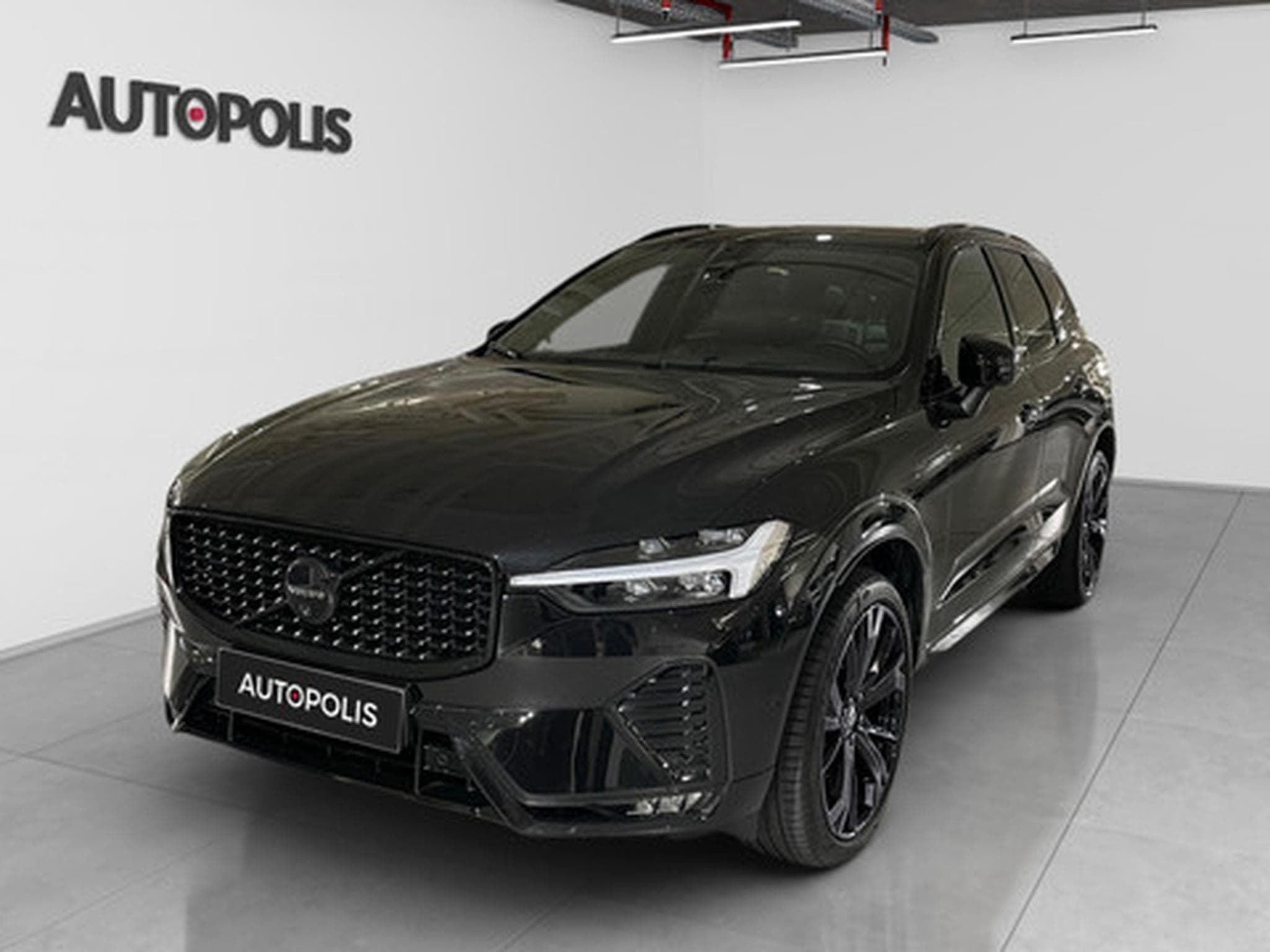 Volvo XC60 B5 4x4 Core Aut. (2025) - Photo 19