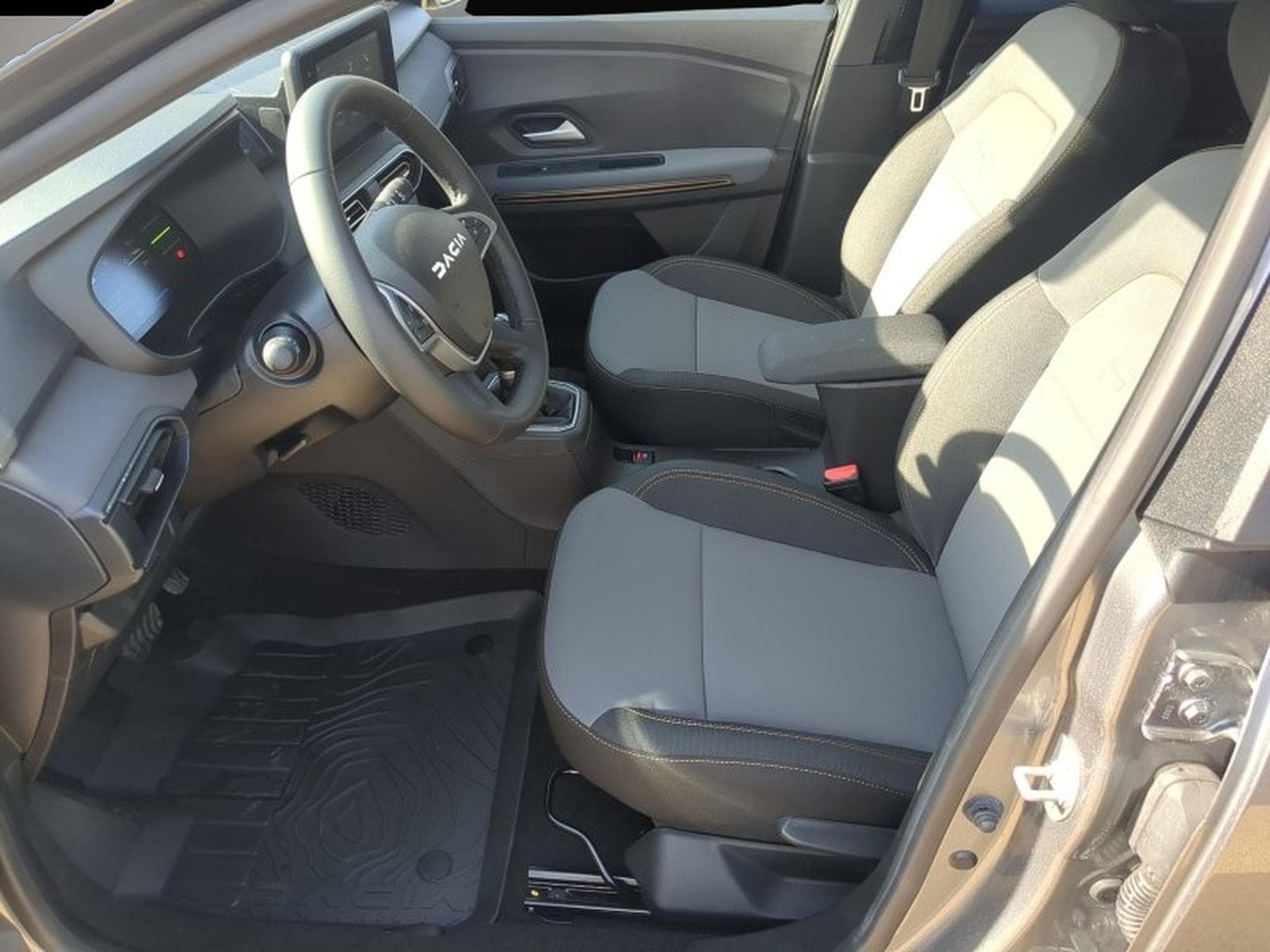 Dacia Jogger (2025) - Photo 4