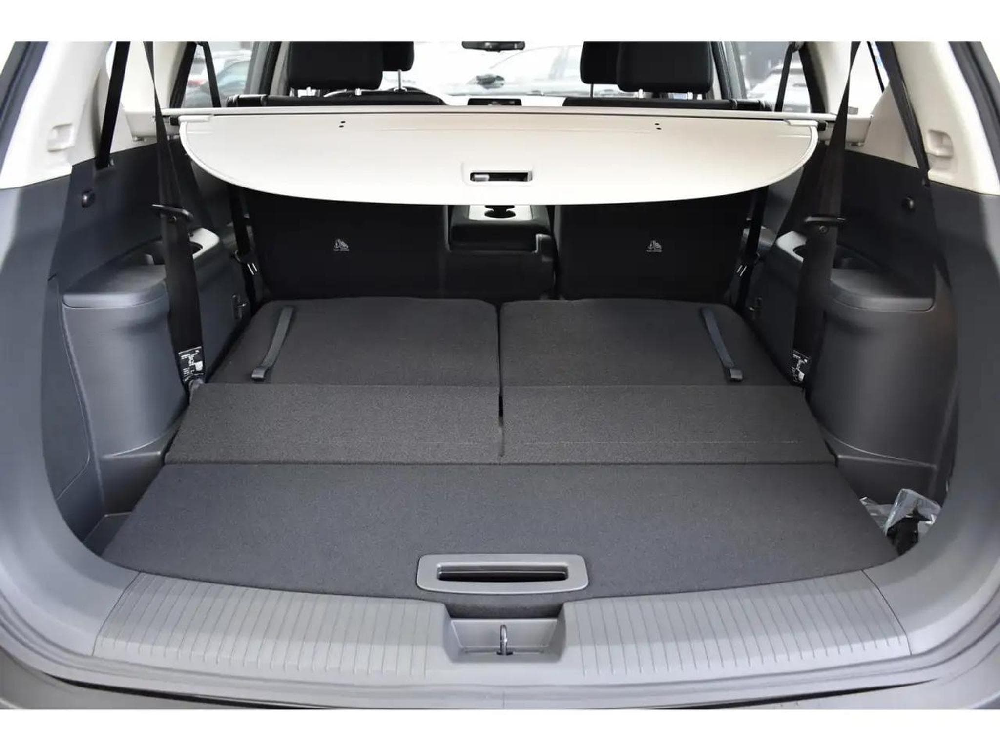 Nissan X-Trail (2026) - Photo 23