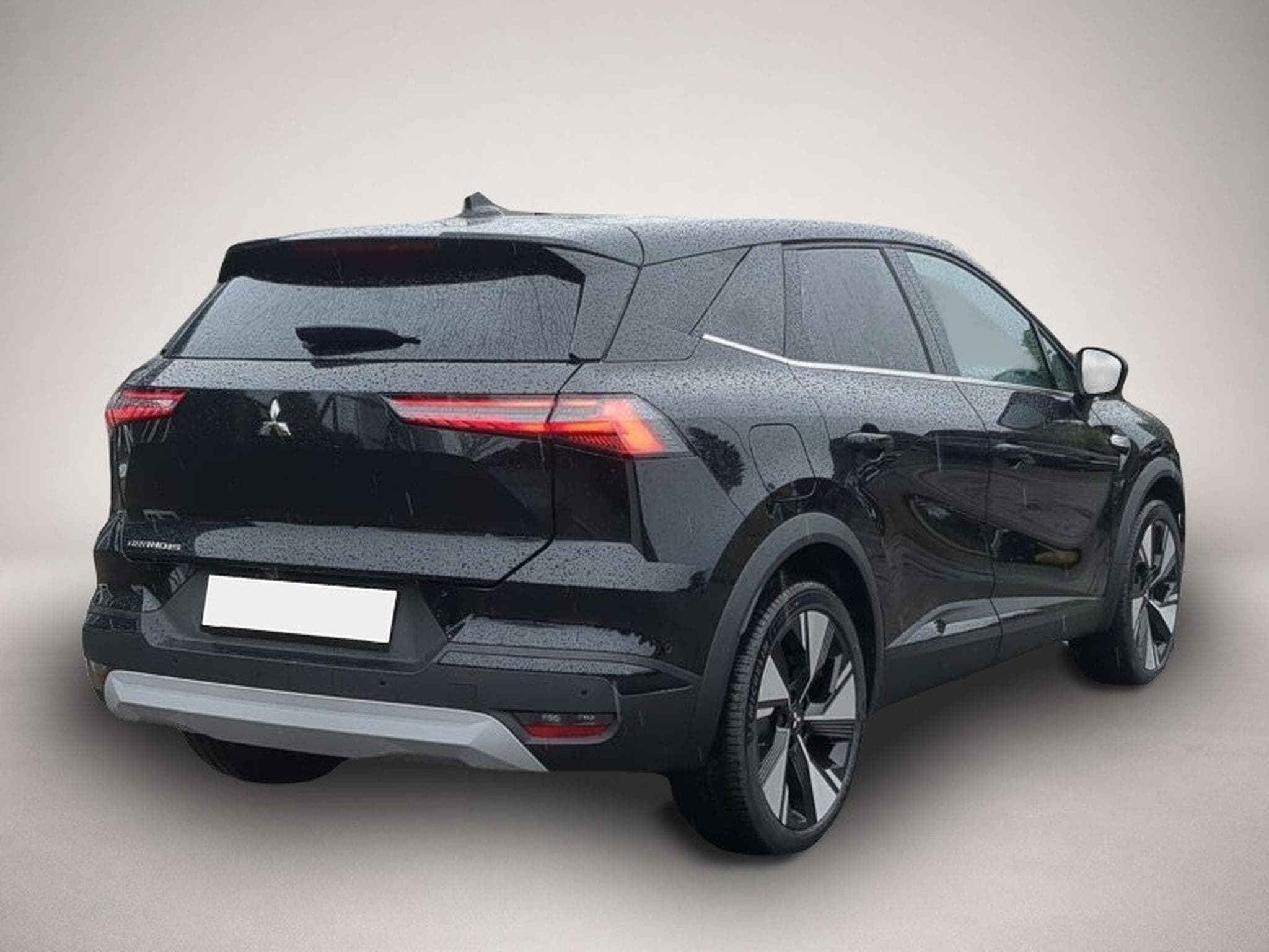 Mitsubishi Grandis (2026) - Photo 3