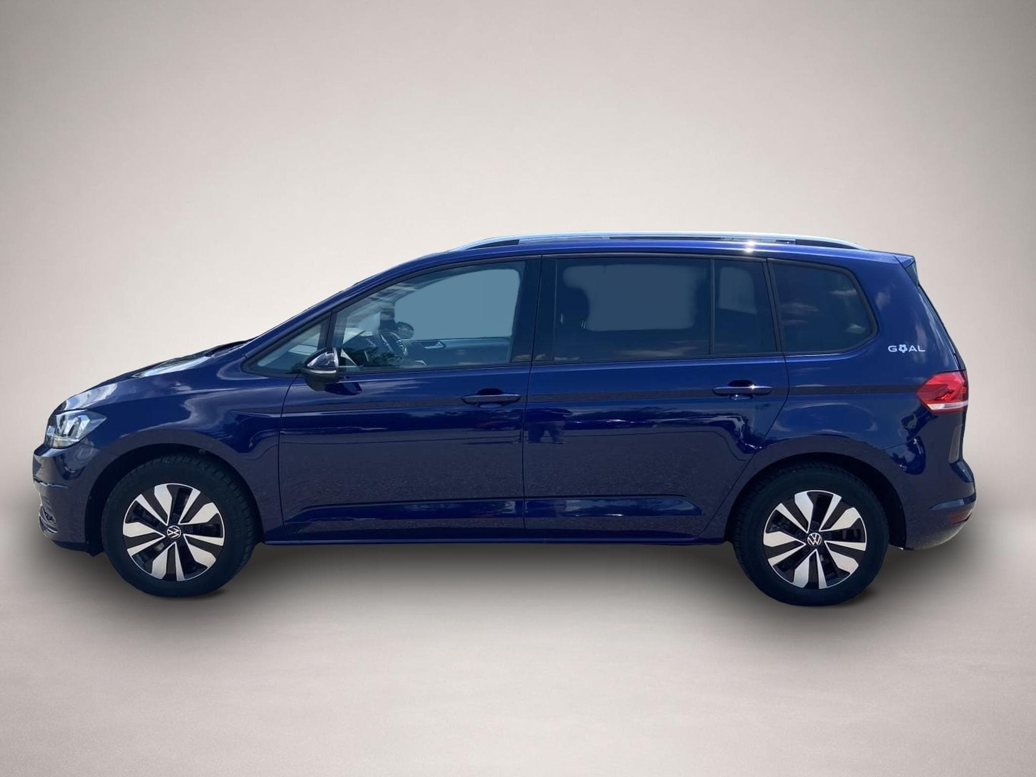 VW Touran (2025) - Photo 2