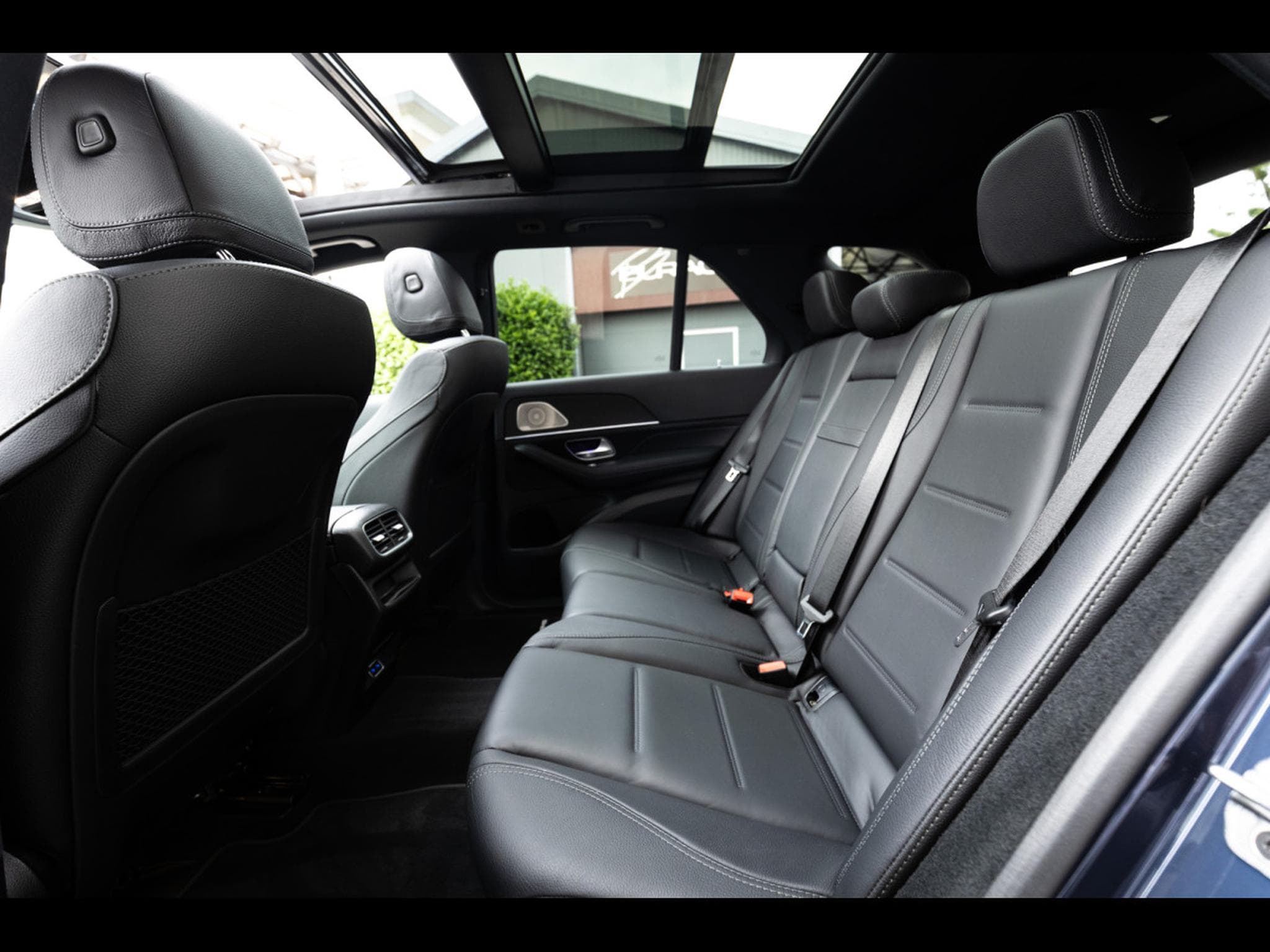 Mercedes GLE 400 e 4MATIC AMG LINE (381 CH) – PACK NIGHT (2024) - Photo 24