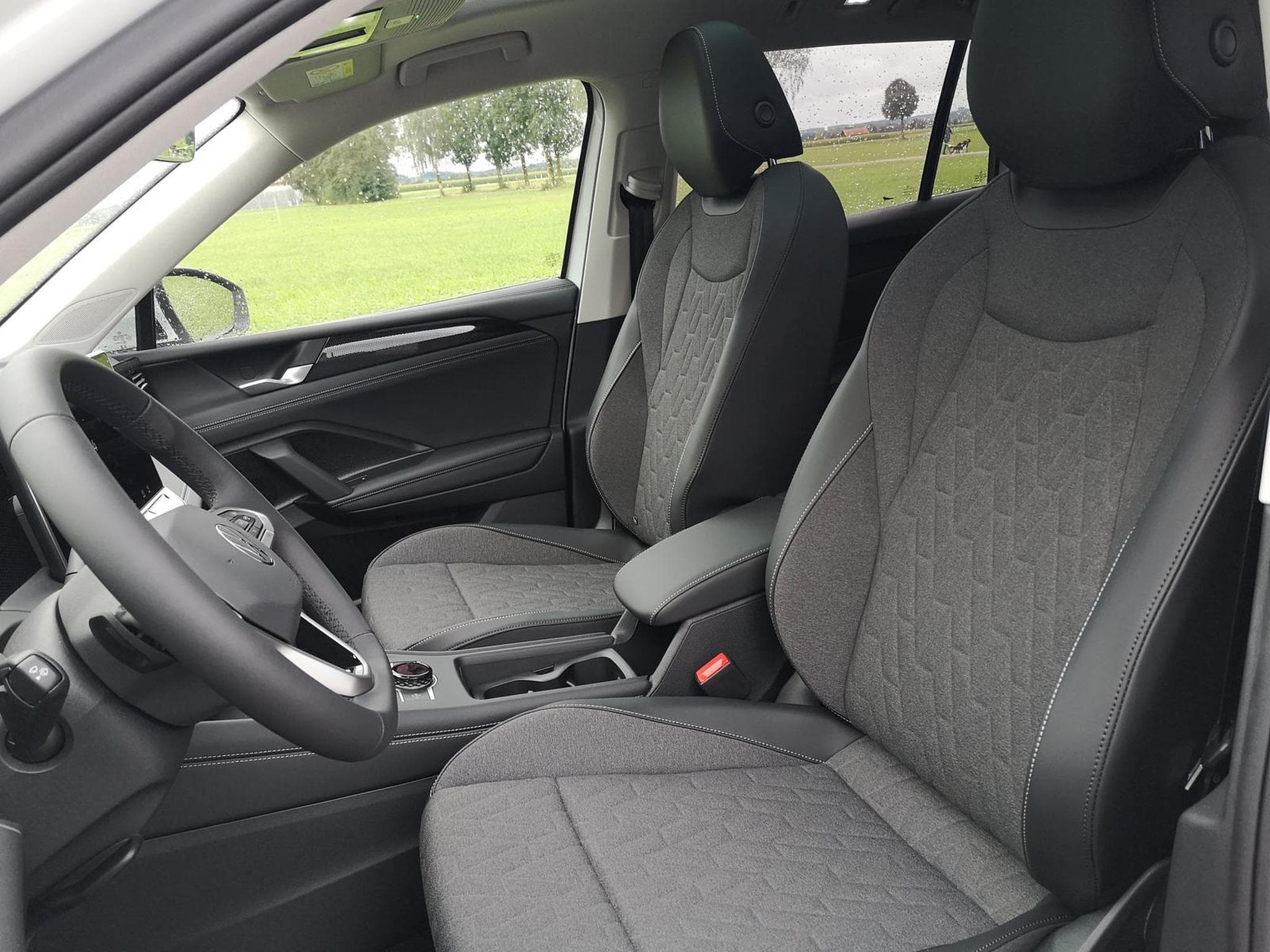 VW Tiguan 1.5 eTSI 110 kW Life (2026) - Photo 8