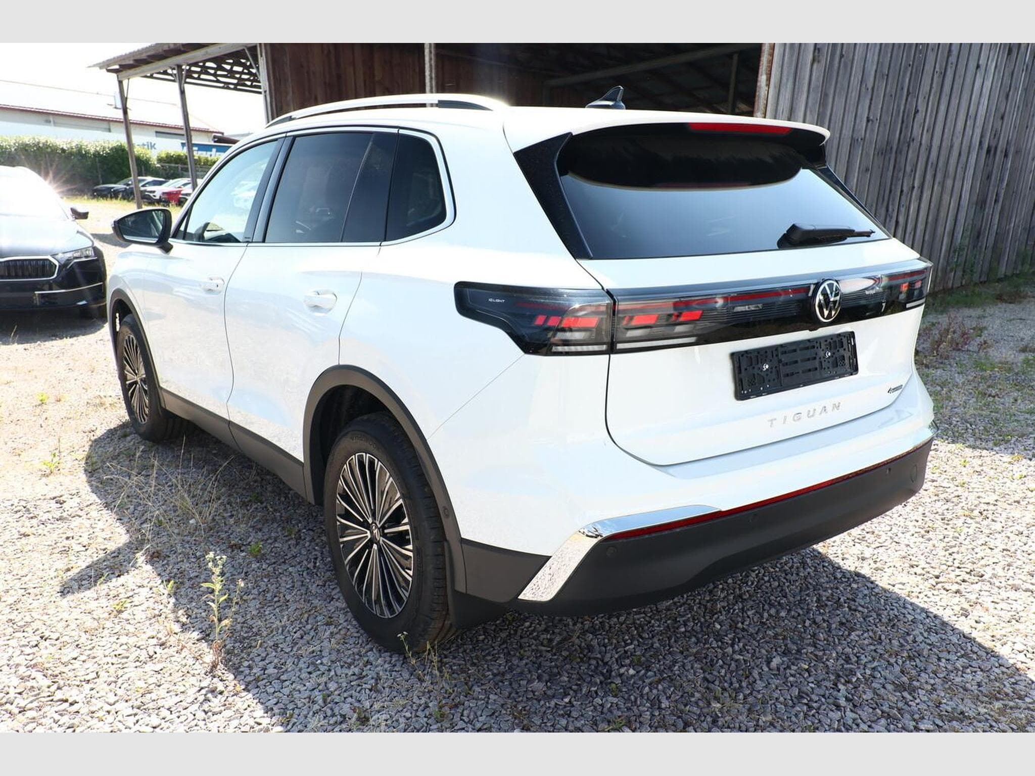 VW Tiguan Eleg. 4M Nav (2026) - Photo 4