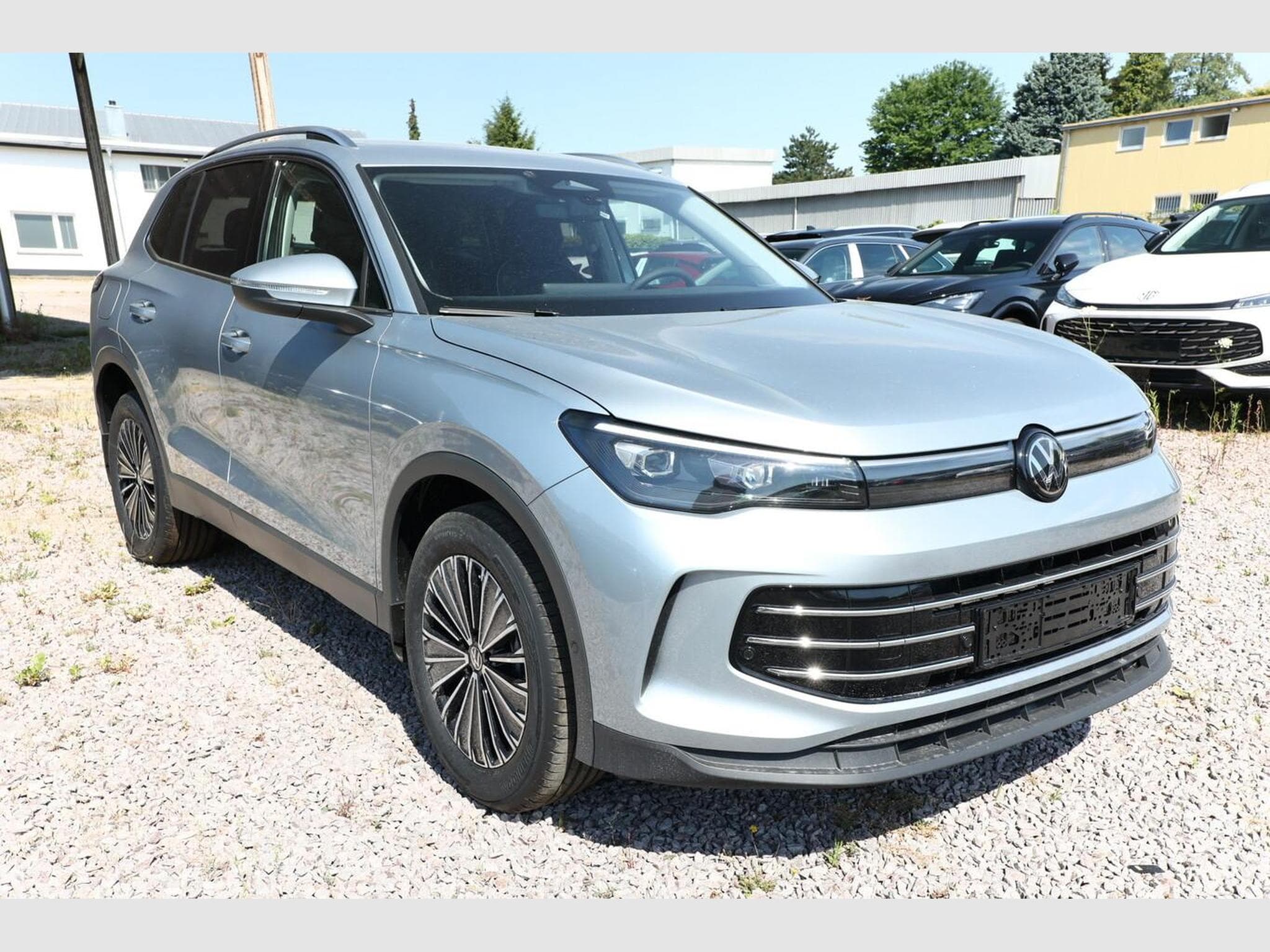 VW Tiguan Eleg. 4M Nav (2026) - Photo 2