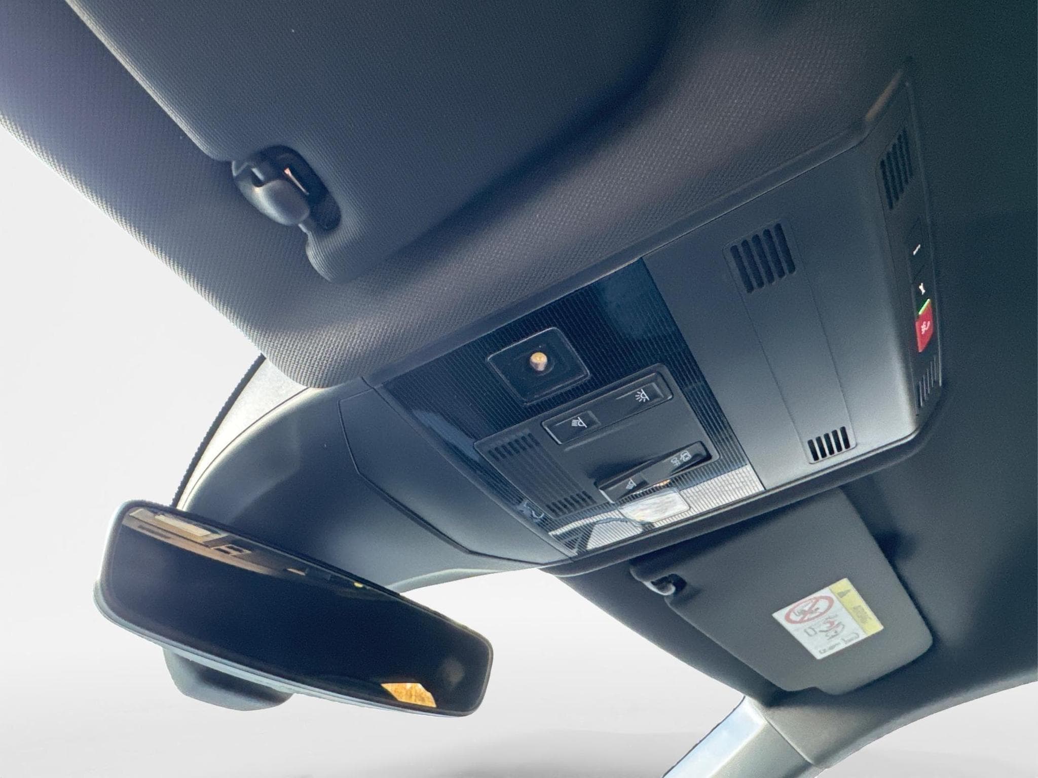 VW T-Cross R-Line Limited (2026) - Photo 25