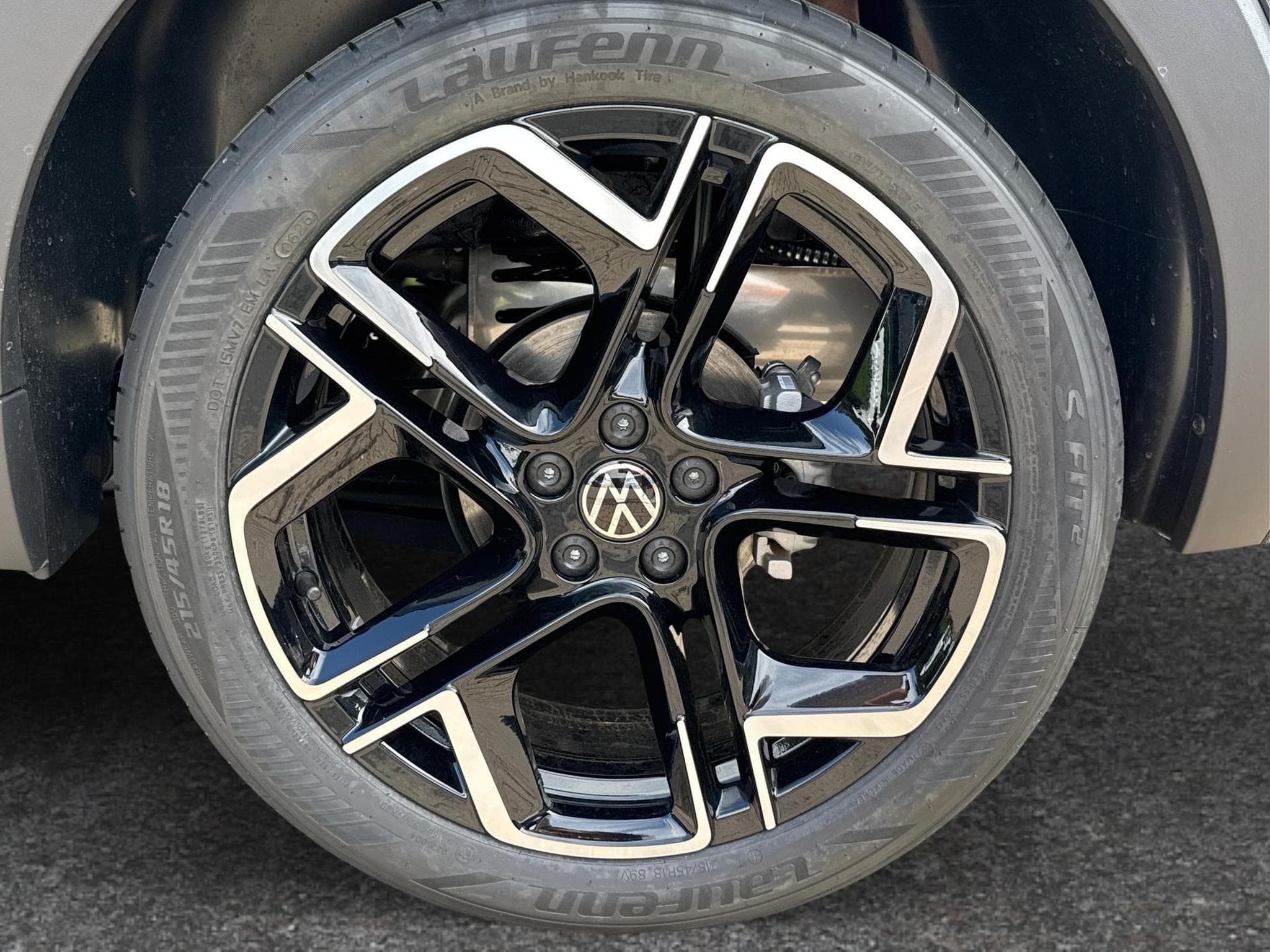 VW T-Cross R-Line (2026) - Photo 12