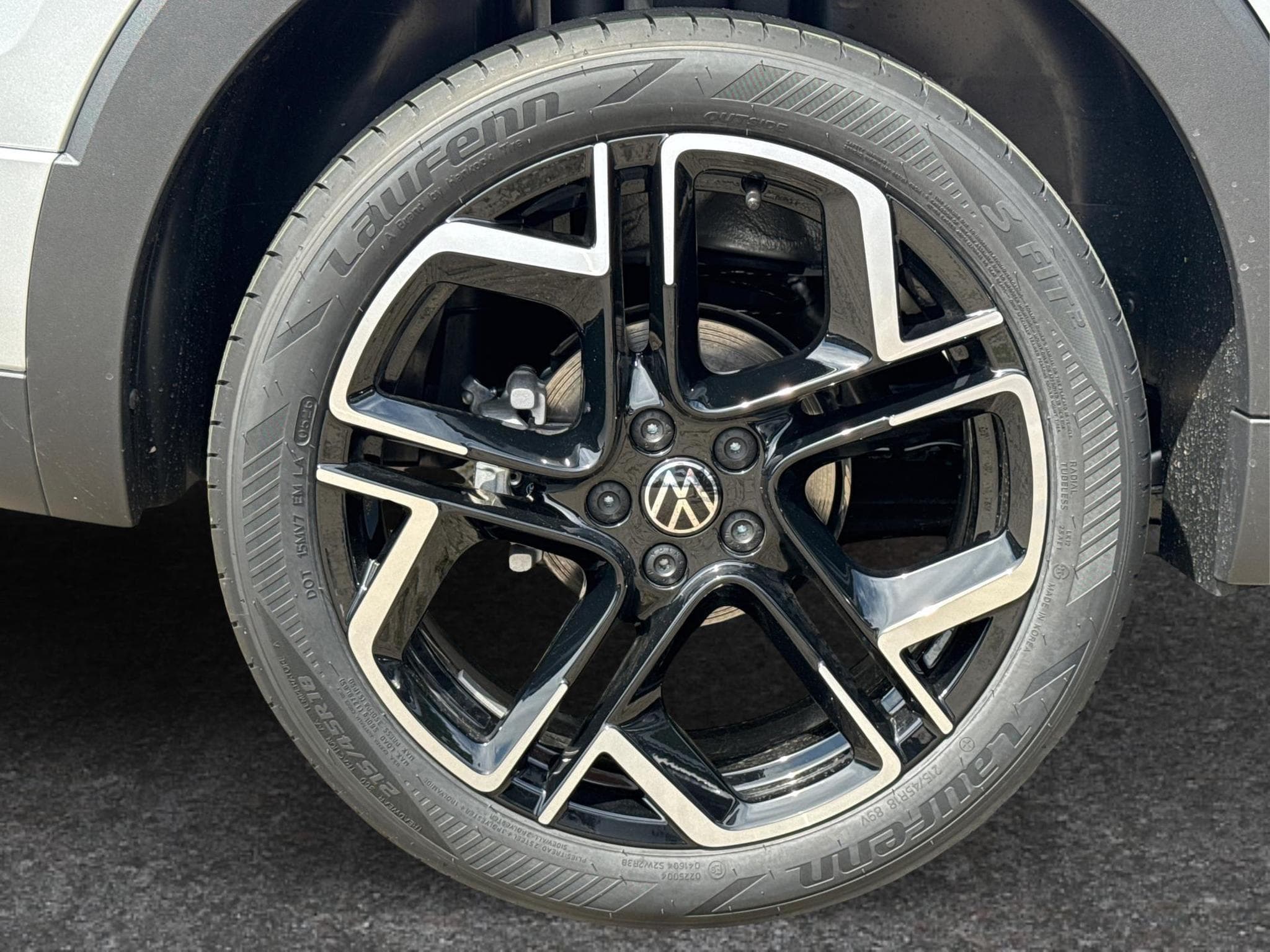 VW T-Cross R-Line (2026) - Photo 11