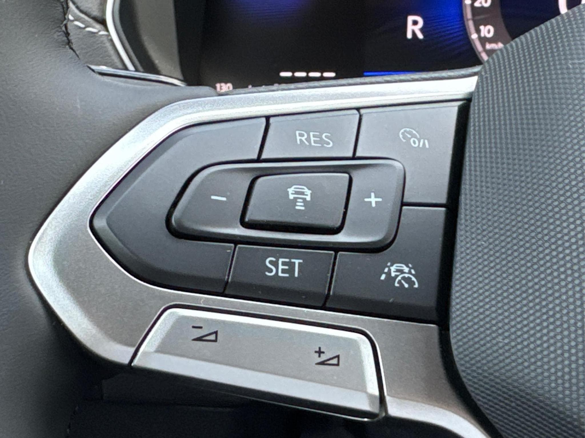 VW T-Cross R-Line (2026) - Photo 22