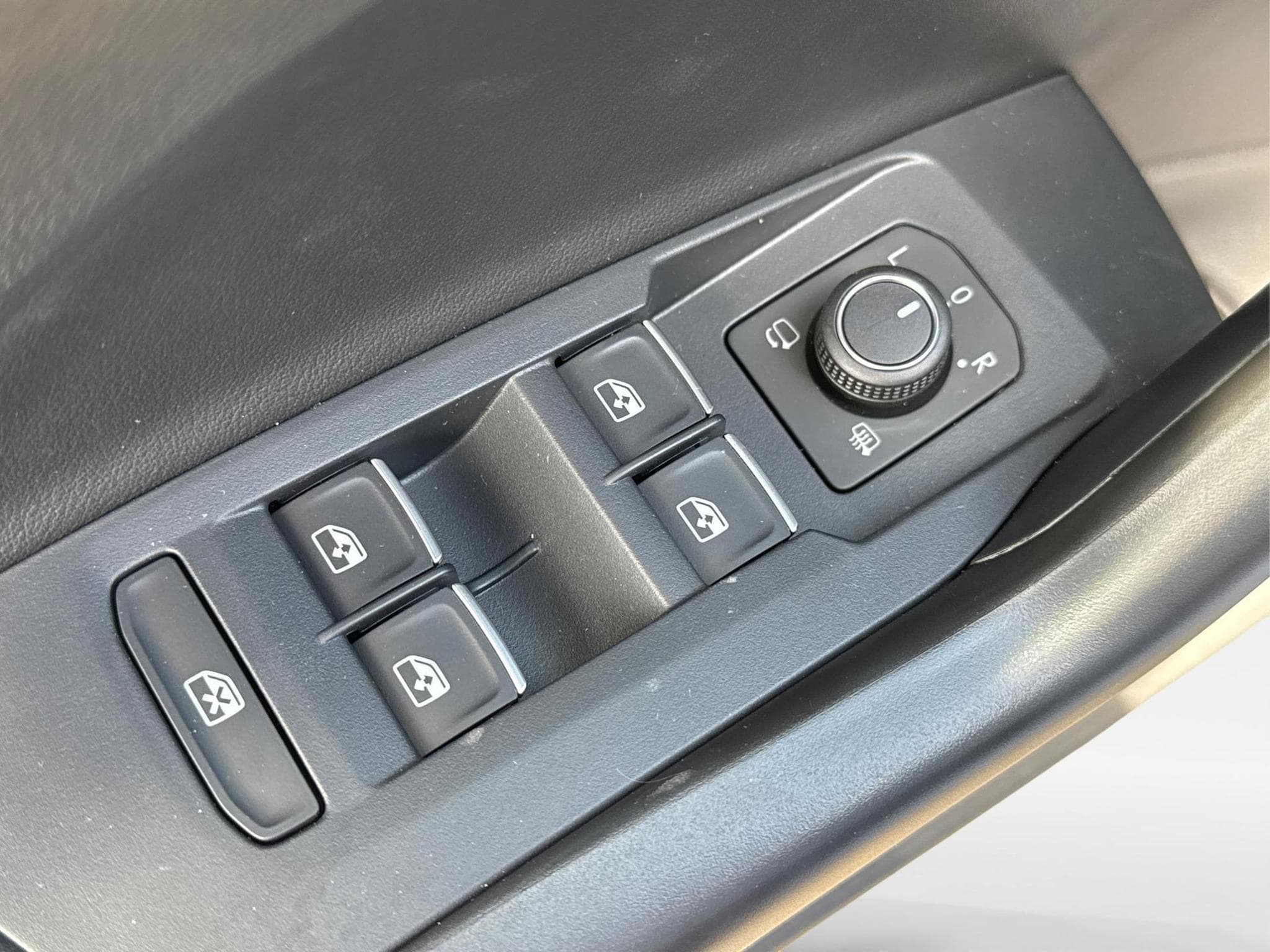 VW T-Cross R-Line (2026) - Photo 14