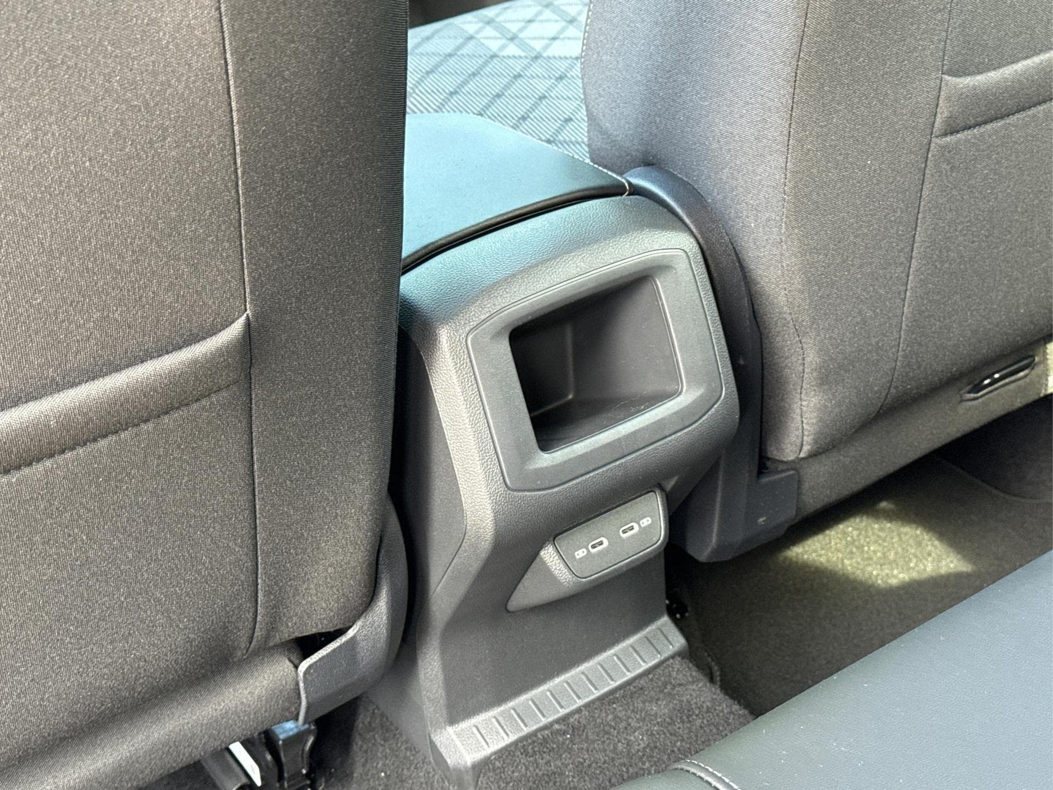 VW T-Cross R-Line (2026) - Photo 18