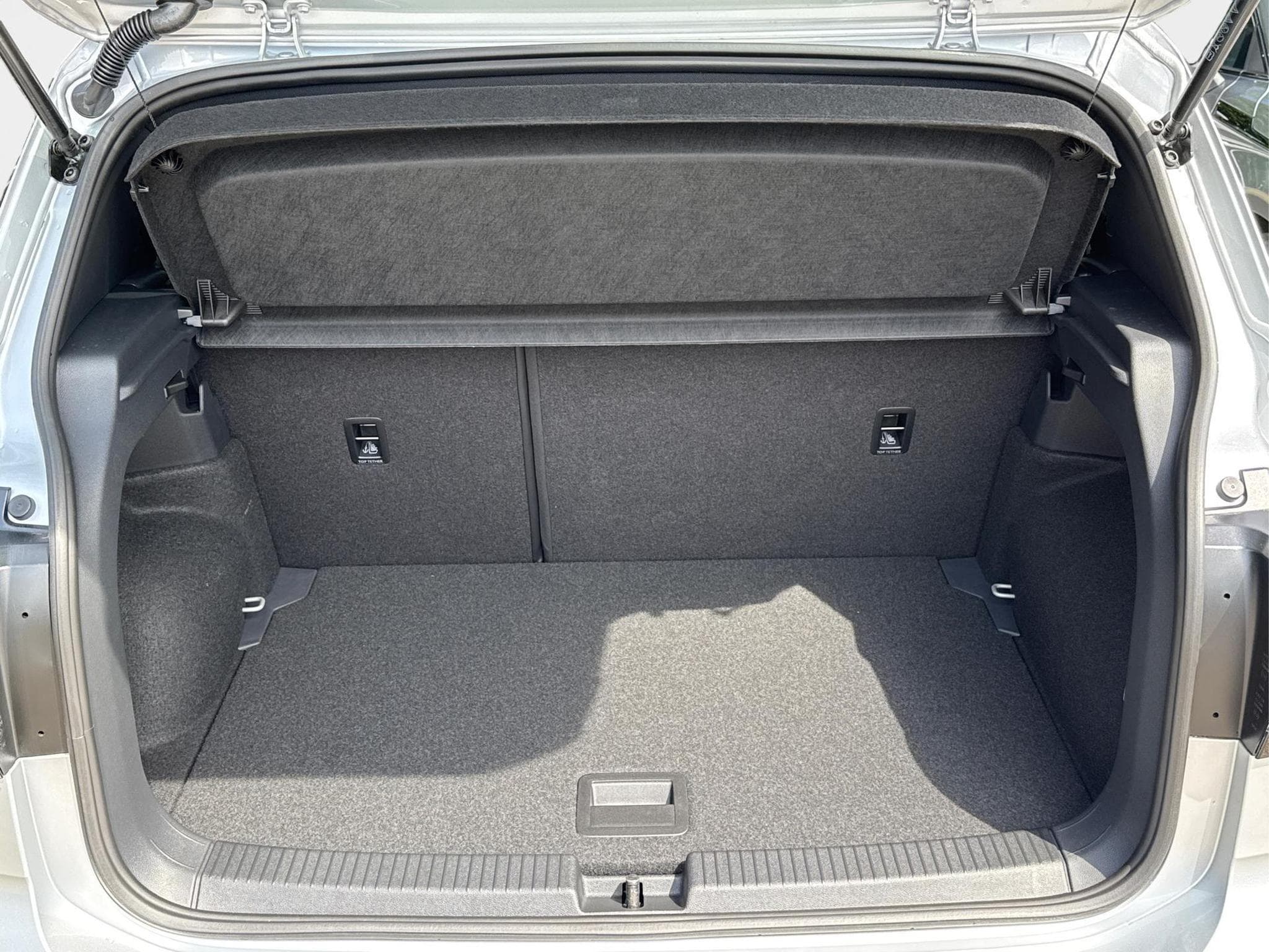 VW T-Cross R-Line (2026) - Photo 10