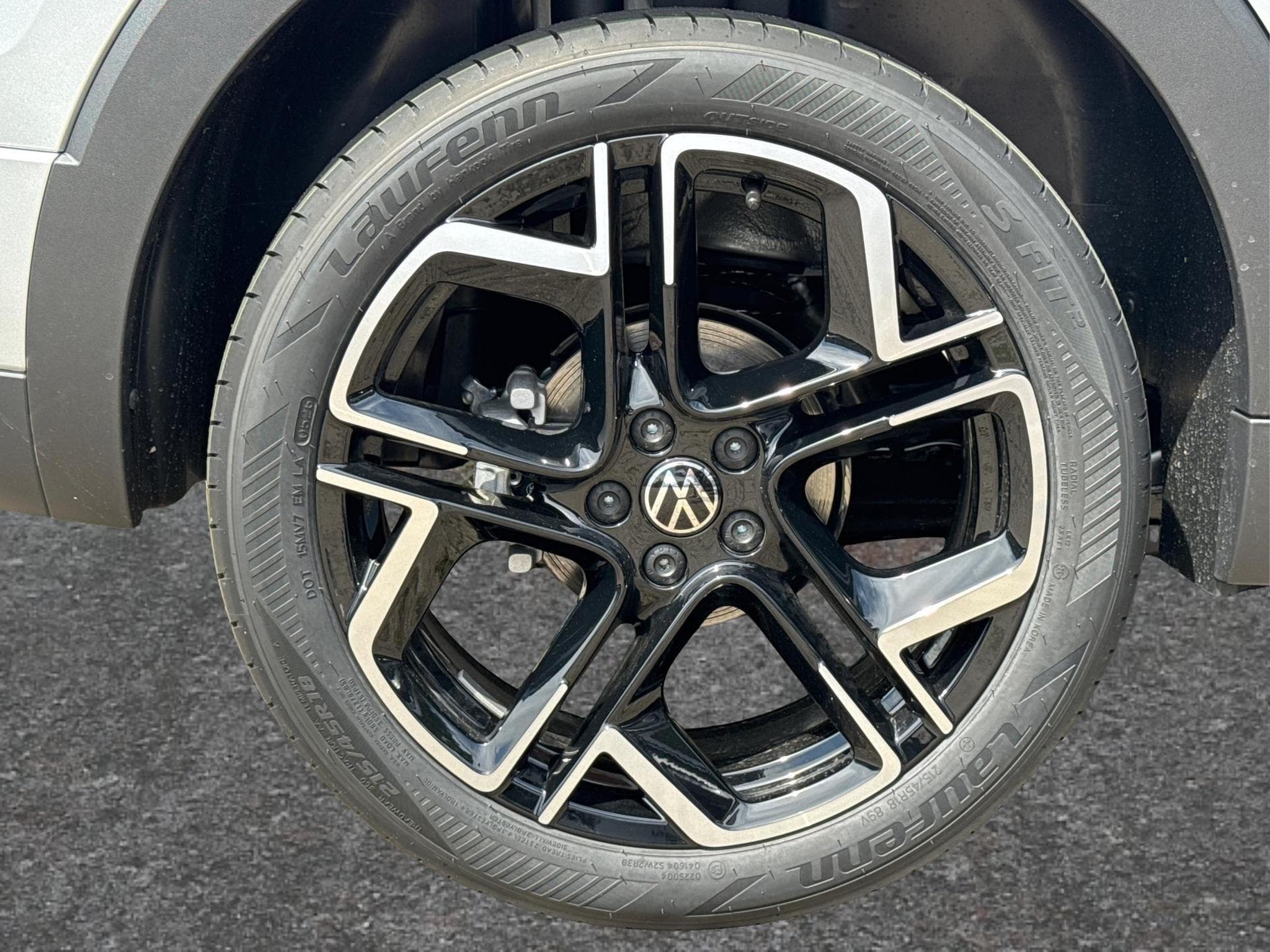 VW T-Cross R-Line (2026) - Photo 11
