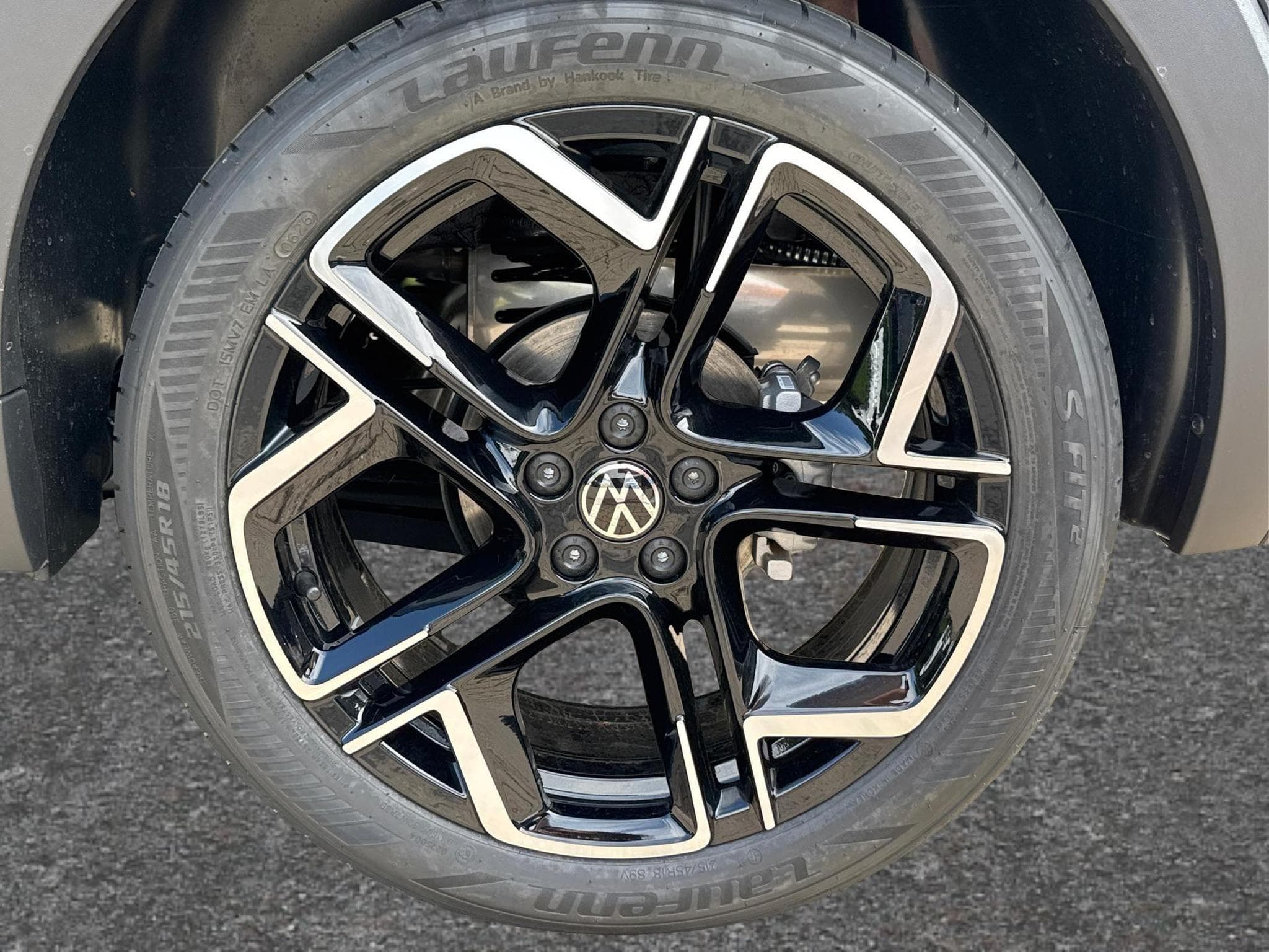 VW T-Cross R-Line (2026) - Photo 12