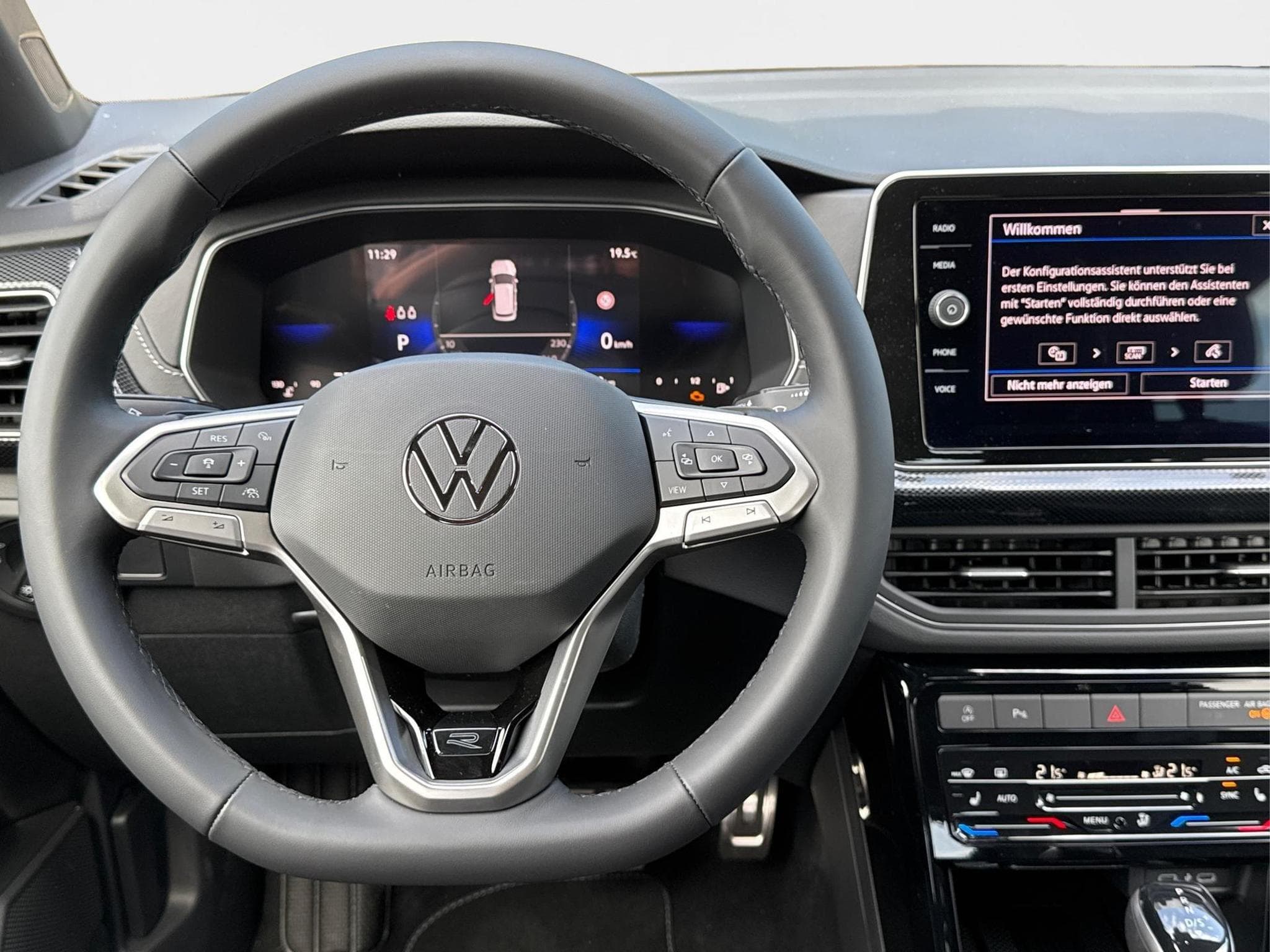 VW T-Cross R-Line (2026) - Photo 8
