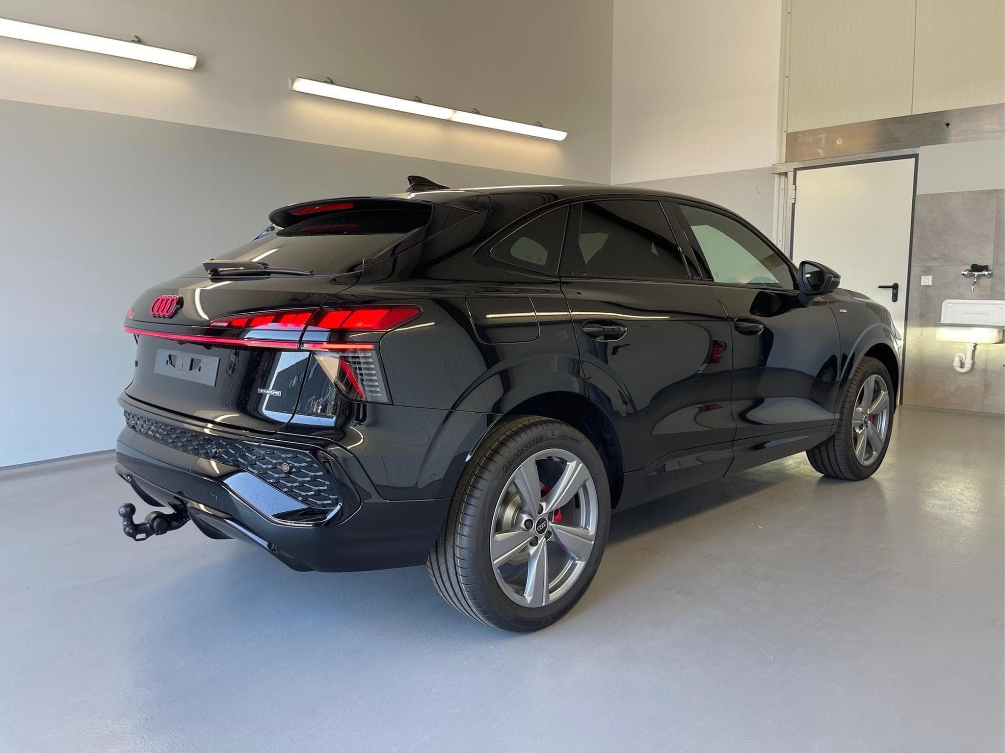 Audi Q3 Sportback NEU (2026) - Photo 4