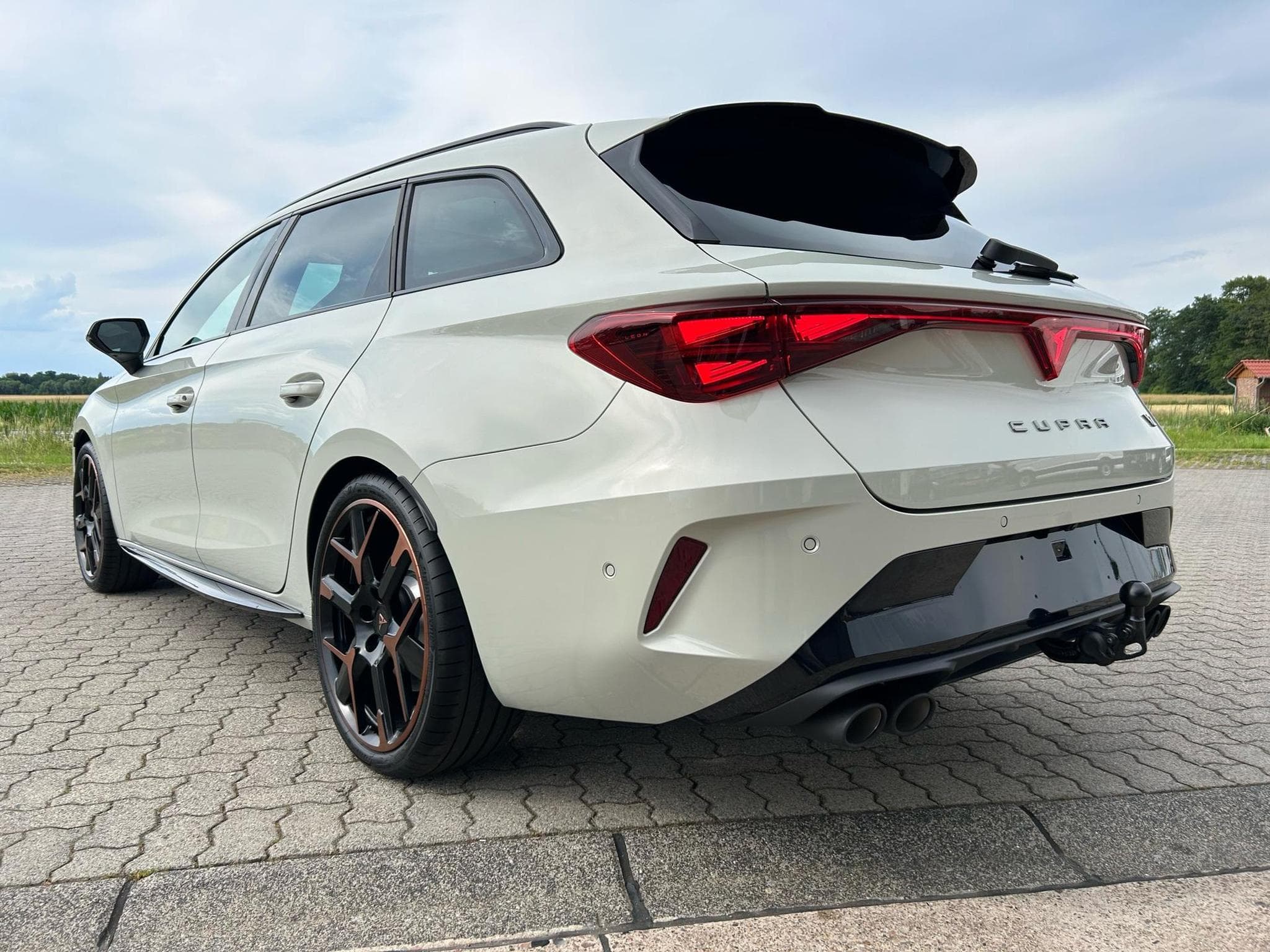 Cupra Leon Leon Sportstourer VZ (2026) - Photo 17