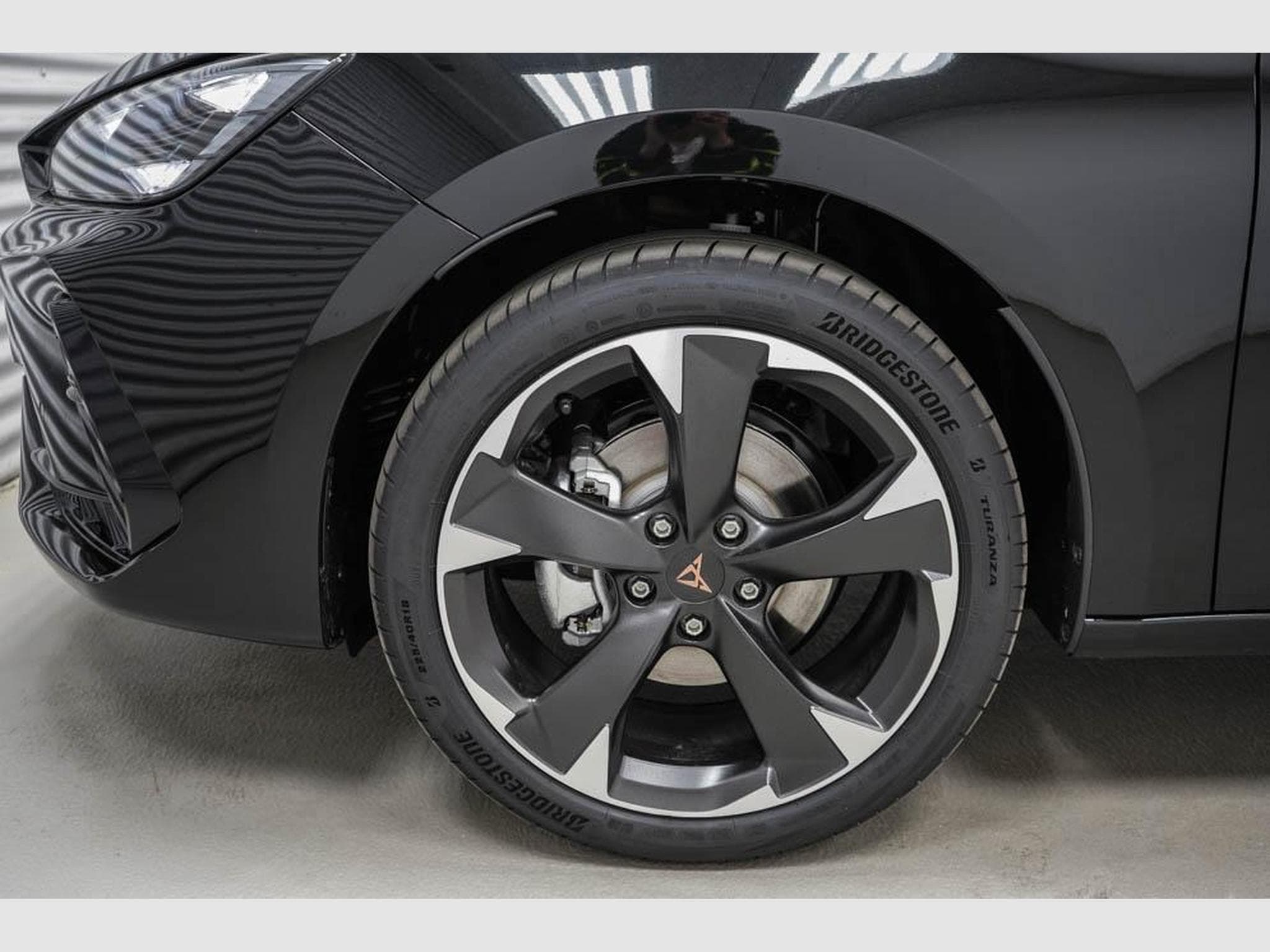 Cupra Leon ST 1,5 eTSI (2026) - Photo 5