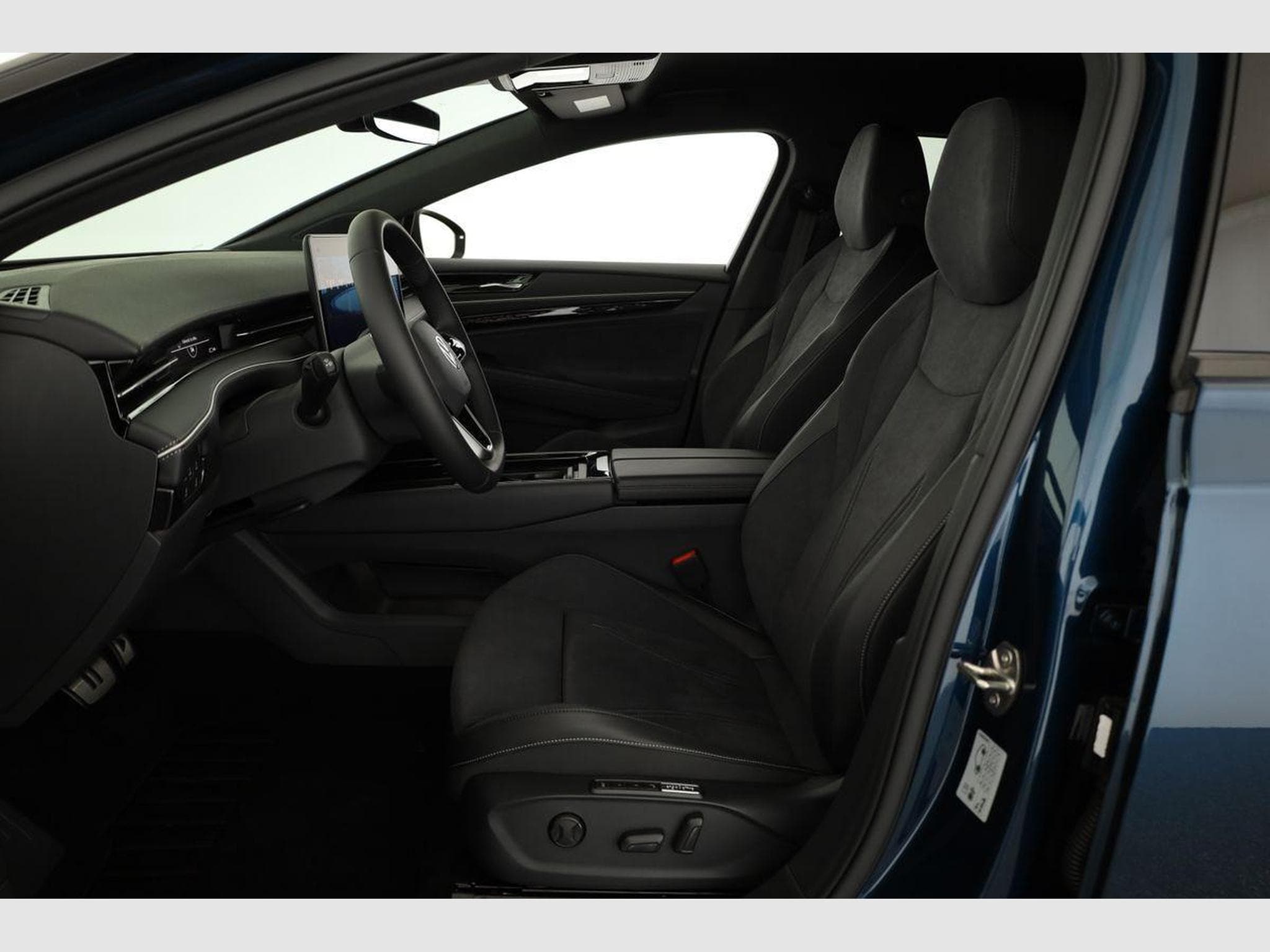 VW ID.7 Pro Black, AHK, (2026) - Photo 9