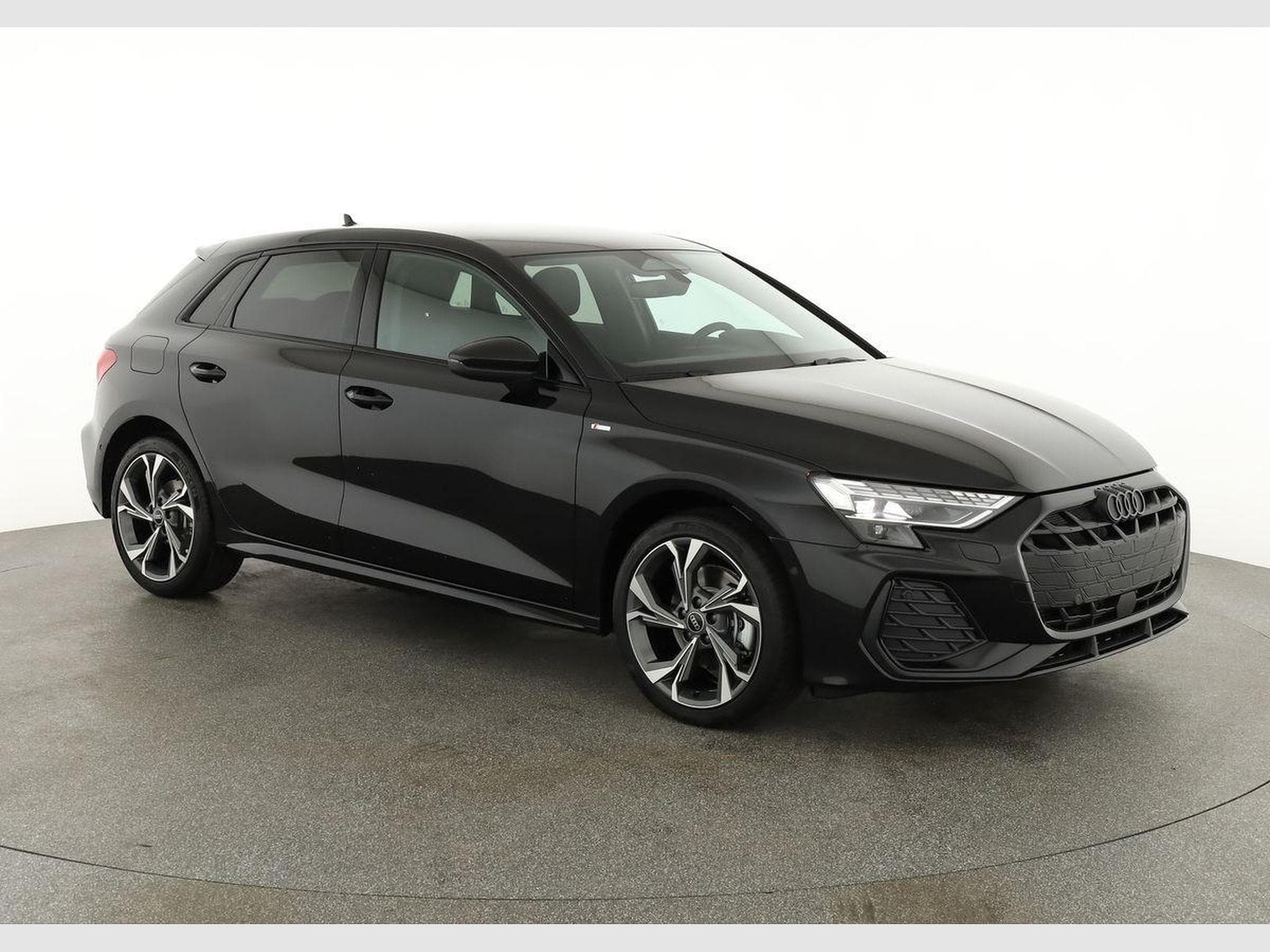 Audi A3 Sportback TFSI quattro 150 kW S line (2026) - Photo 1