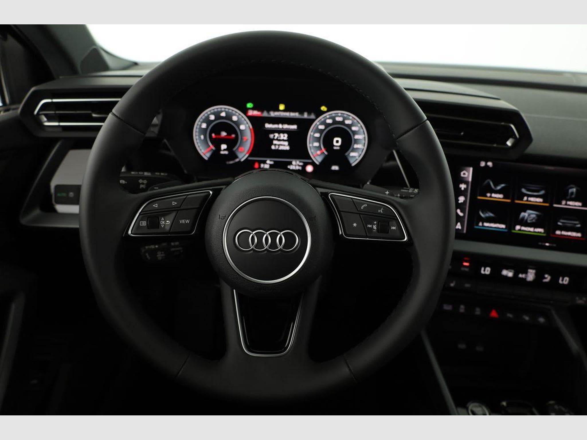 Audi A3 Sportback TFSI quattro 150 kW S line (2026) - Photo 5