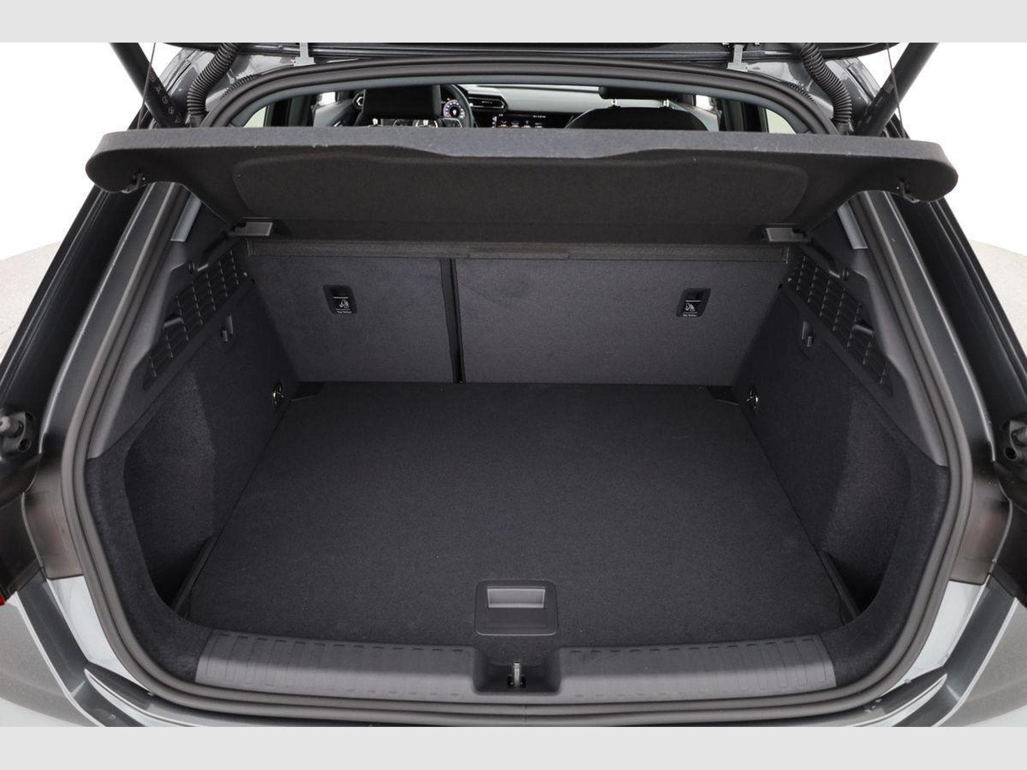 Audi A3 Sportback TFSI quattro 150 kW S line (2026) - Photo 12