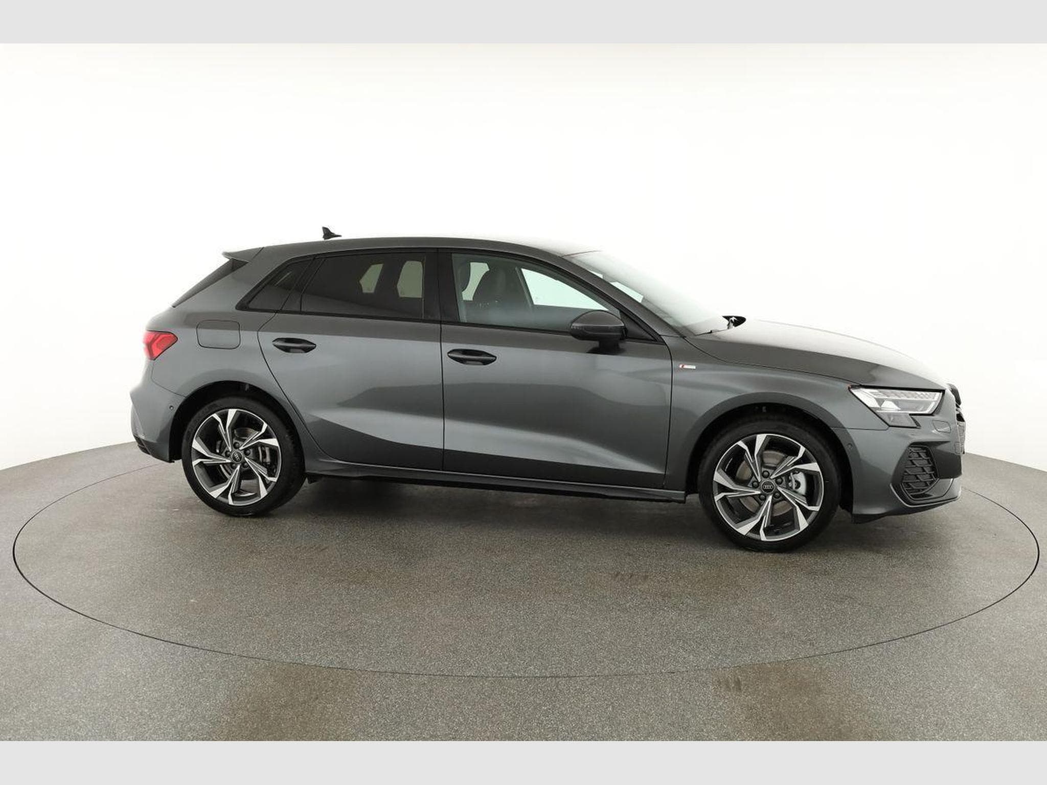 Audi A3 Sportback TFSI quattro 150 kW S line (2026) - Photo 22