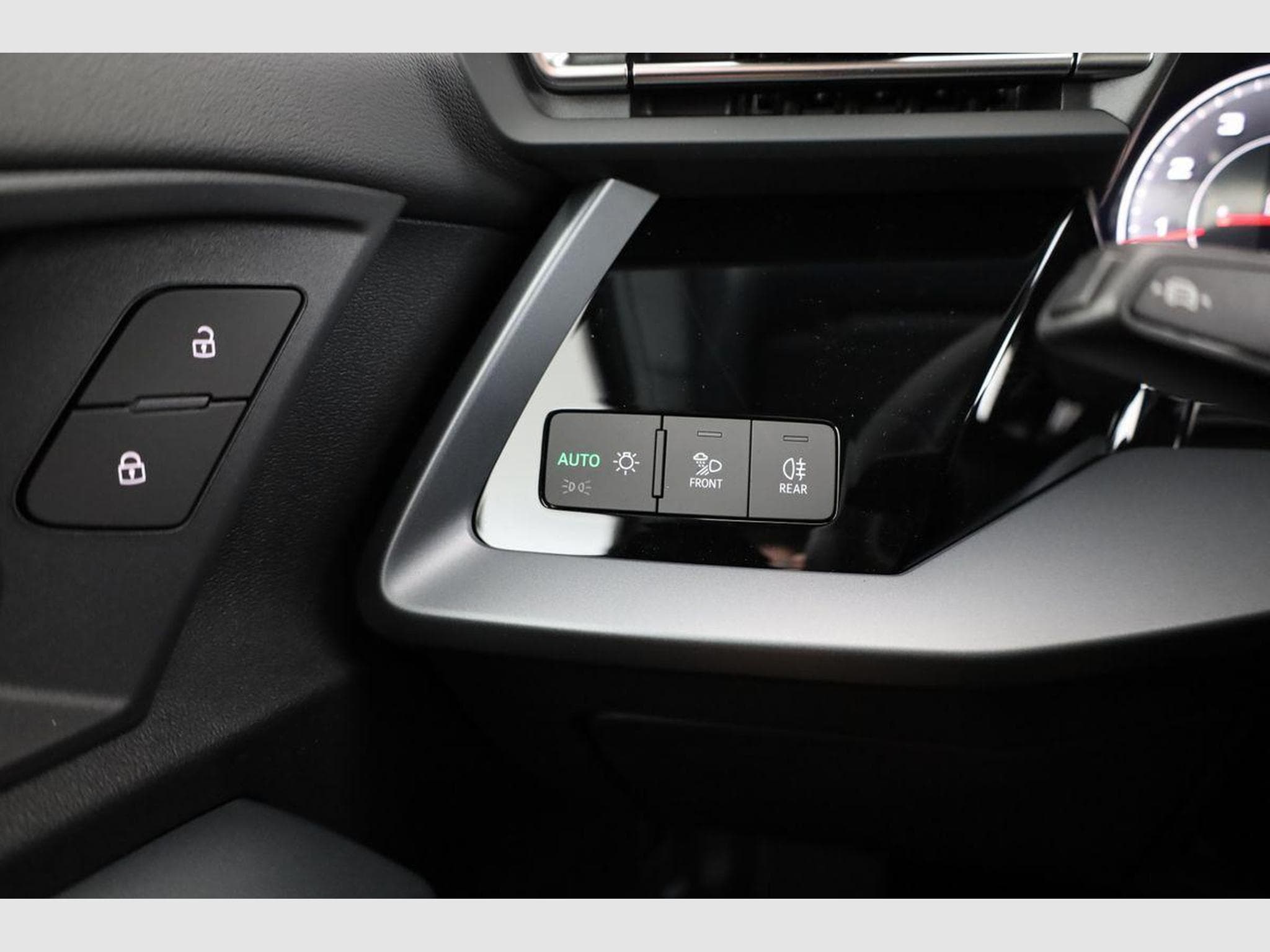 Audi A3 Sportback TFSI quattro 150 kW S line (2026) - Photo 8