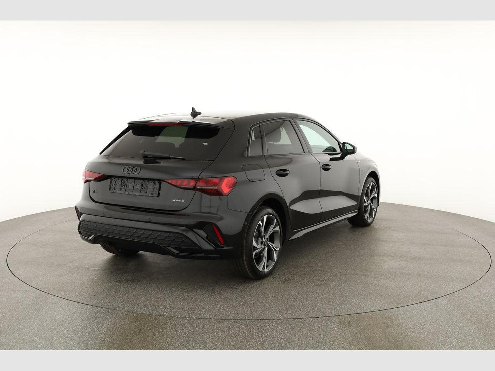 Audi A3 Sportback TFSI quattro 150 kW S line (2026) - Photo 16
