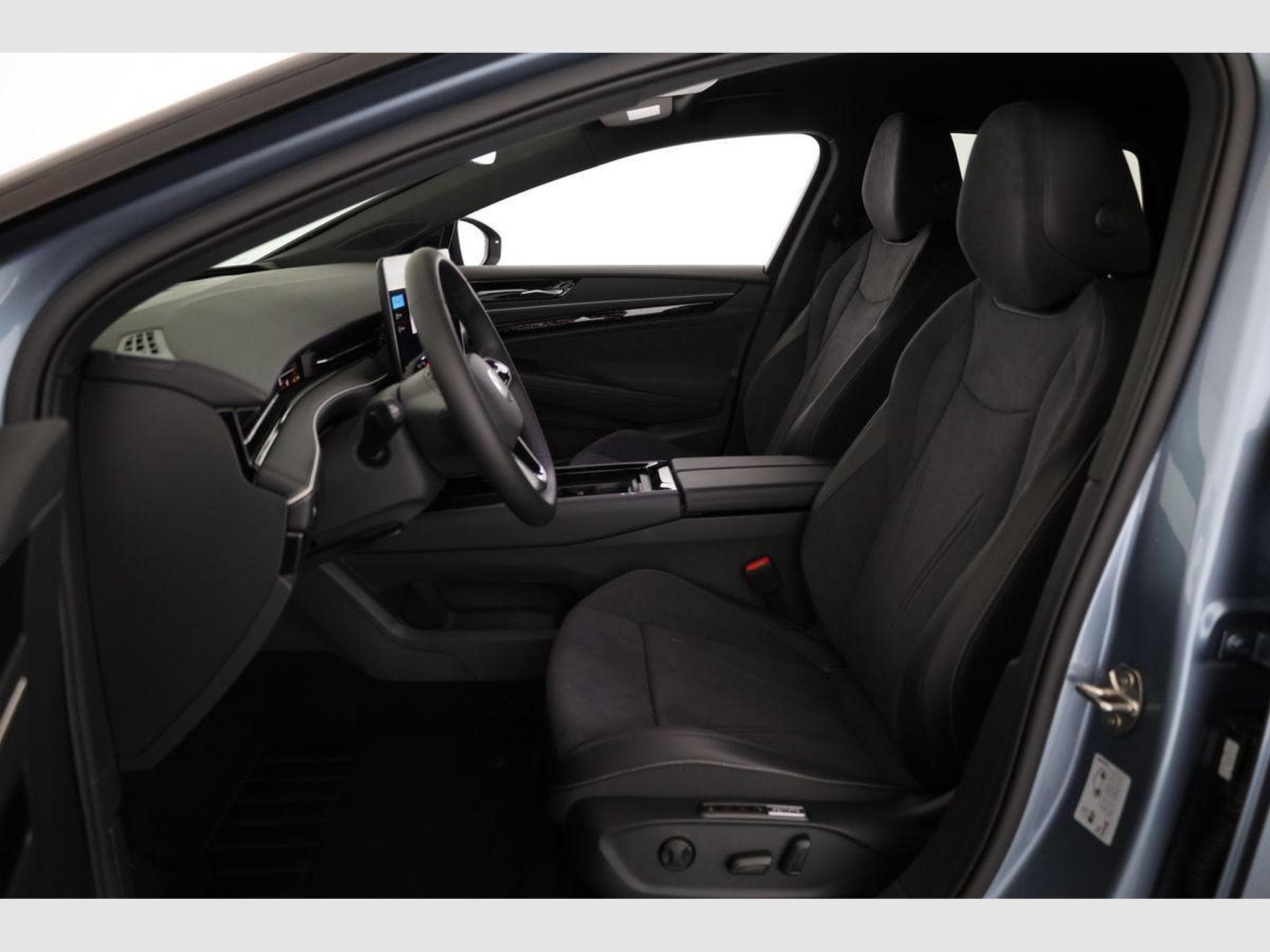 VW ID.7 Limousine Pro 210 kW (2026) - Photo 9