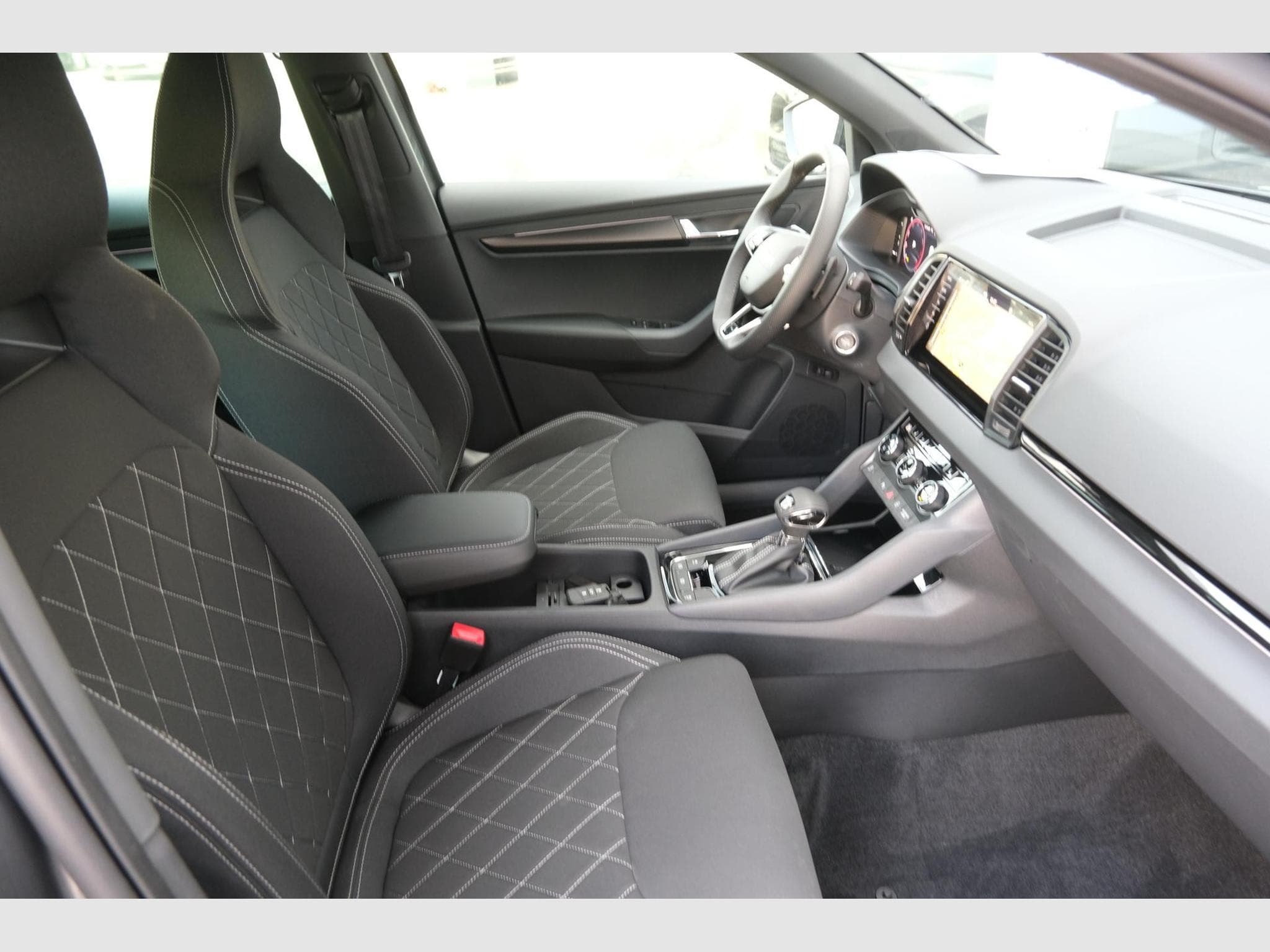 Skoda Karoq 1.5 TSI DSG (2026) - Photo 22