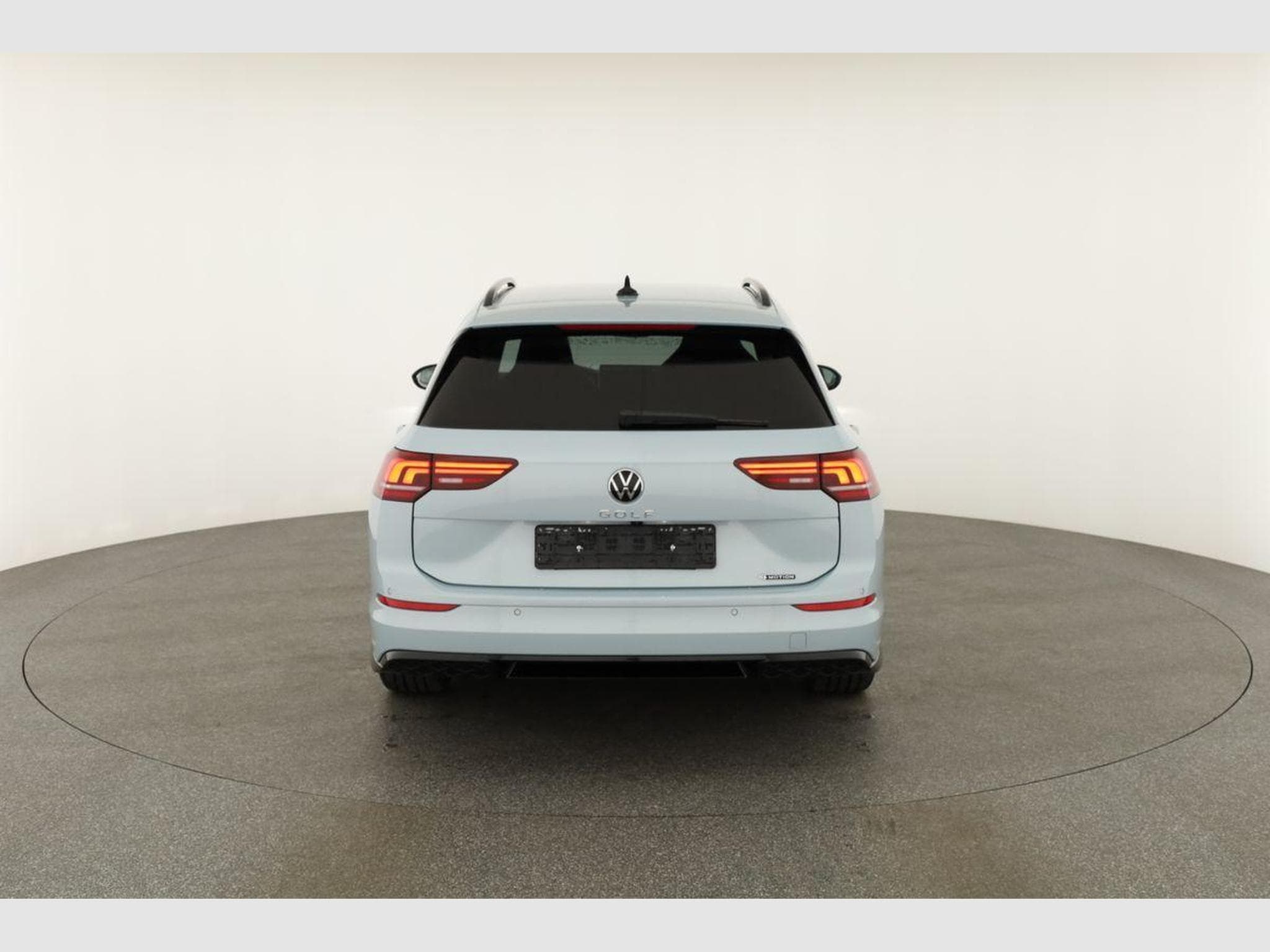 VW Golf Variant 2.0 TSI 150 kW 4Motion R-Line (2026) - Photo 16