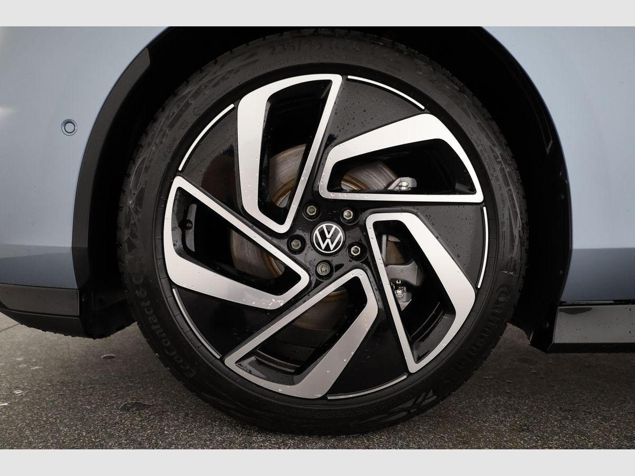 VW ID.7 Kombi Pro 210 kW (2026) - Photo 16